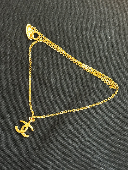 CHANEL Necklace Chain AUTH Coco Vintage Rare Gold choker CC Logo Pendant 1982