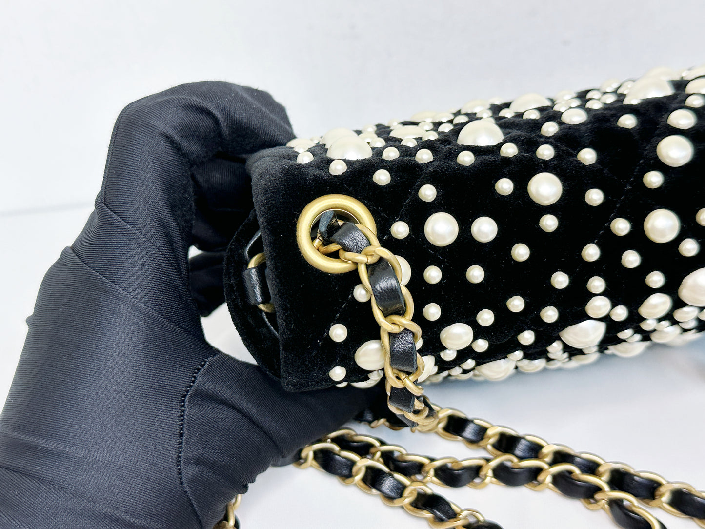 Chanel Mini Black Velvet Pearl Flap Bag X53U microchip