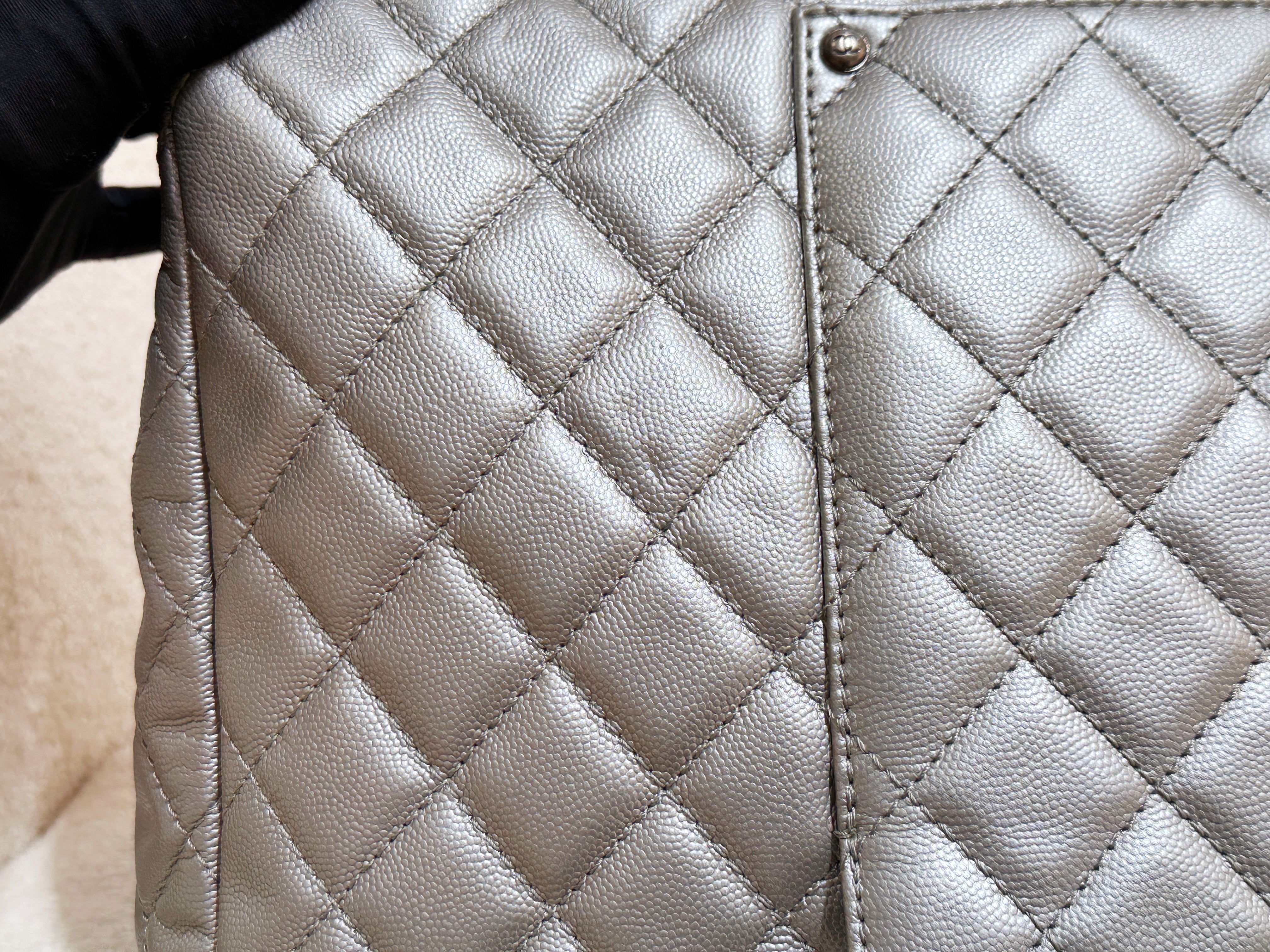 Chanel 2017 Caviar Classic Quilted XXL Travel Flap shoulder bag Metallic Silver SHW 2257 holo card