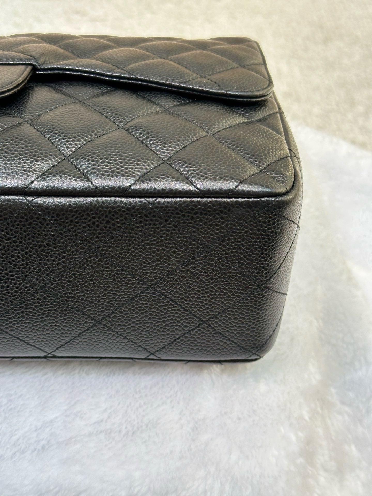 Chanel Classic Jumbo Single Flap Caviar Leather Black 1237 holo card GHW