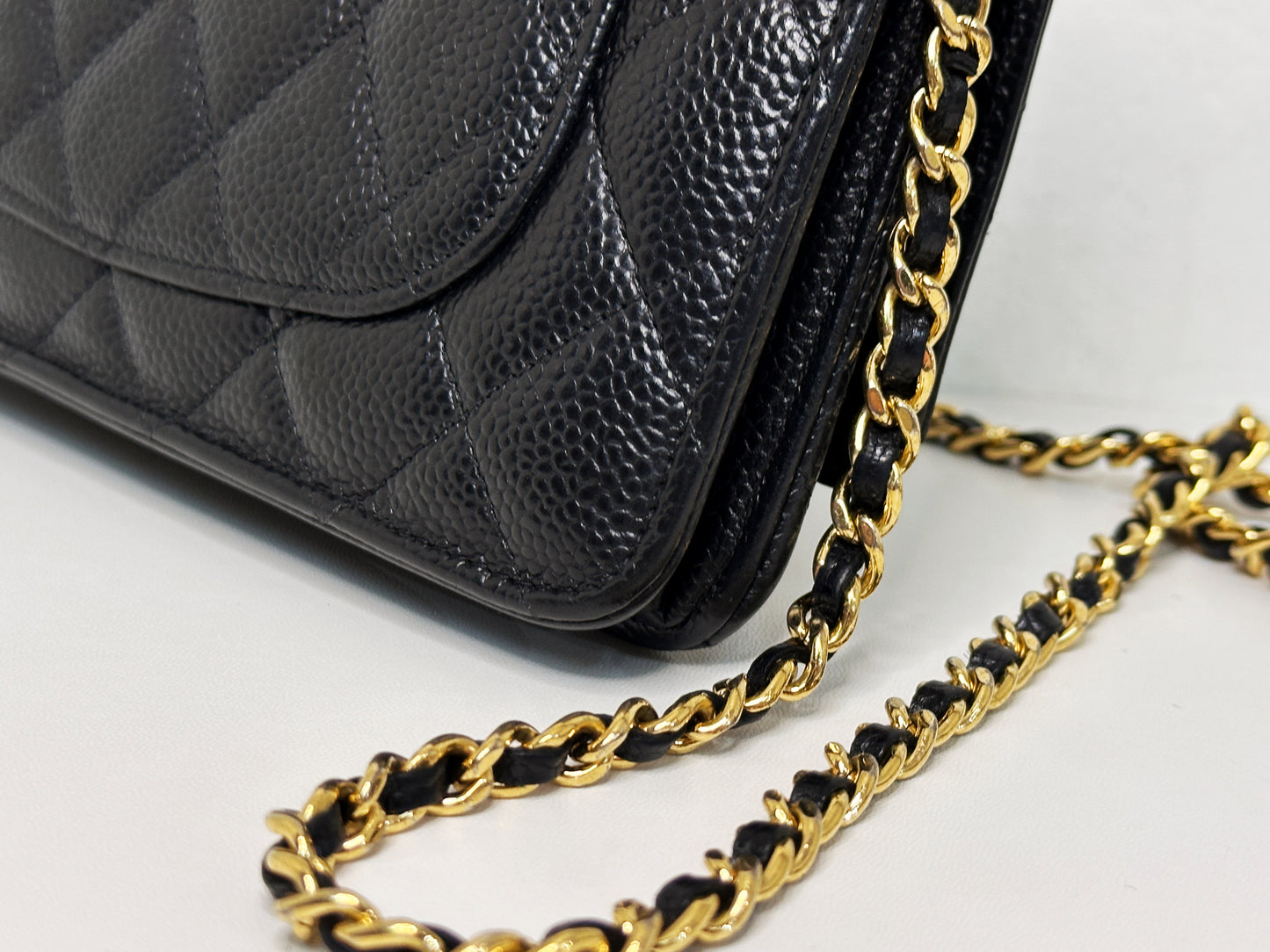 Chanel Classic Wallet on Chain Caviar Black GHW 2859 Holo card