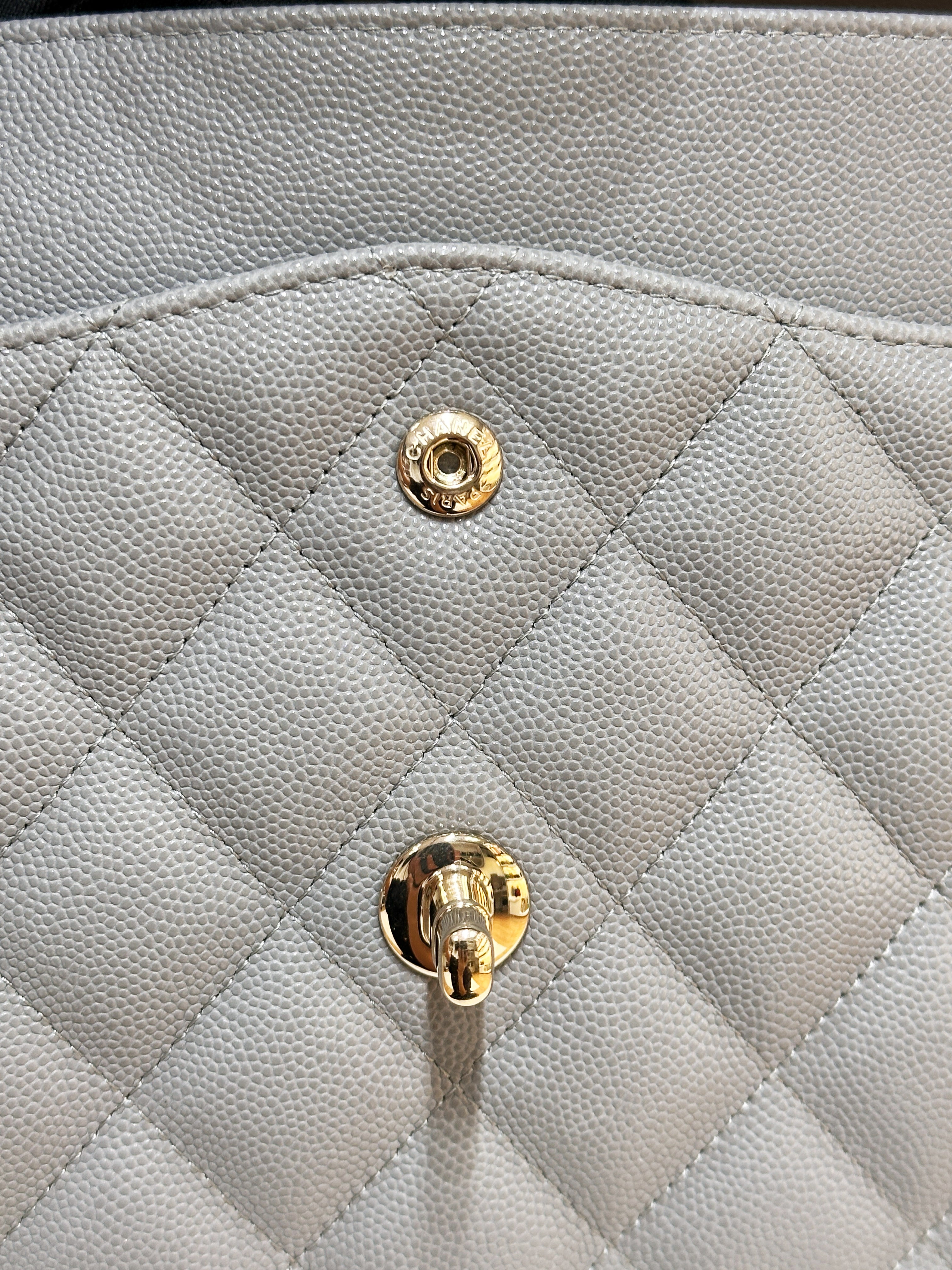 Chanel Jumbo Caviar Classic Quilted Double Flap Bag Light Grey LGHW 2910 holo card