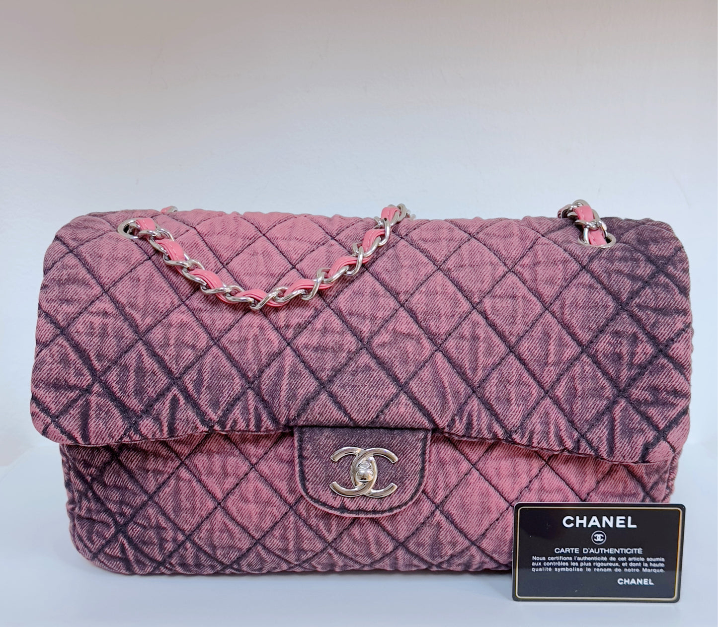 Chanel Denim Quilted Denimpression Flap Red Black 2905 holo card