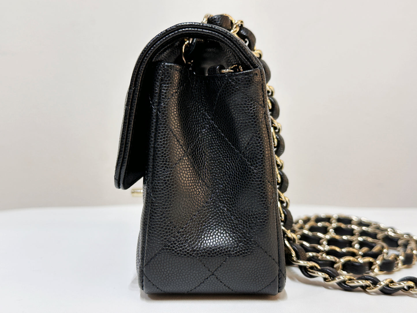 Chanel Caviar Classic Quilted Mini Rectangular Flap black GHW 2353 holo card