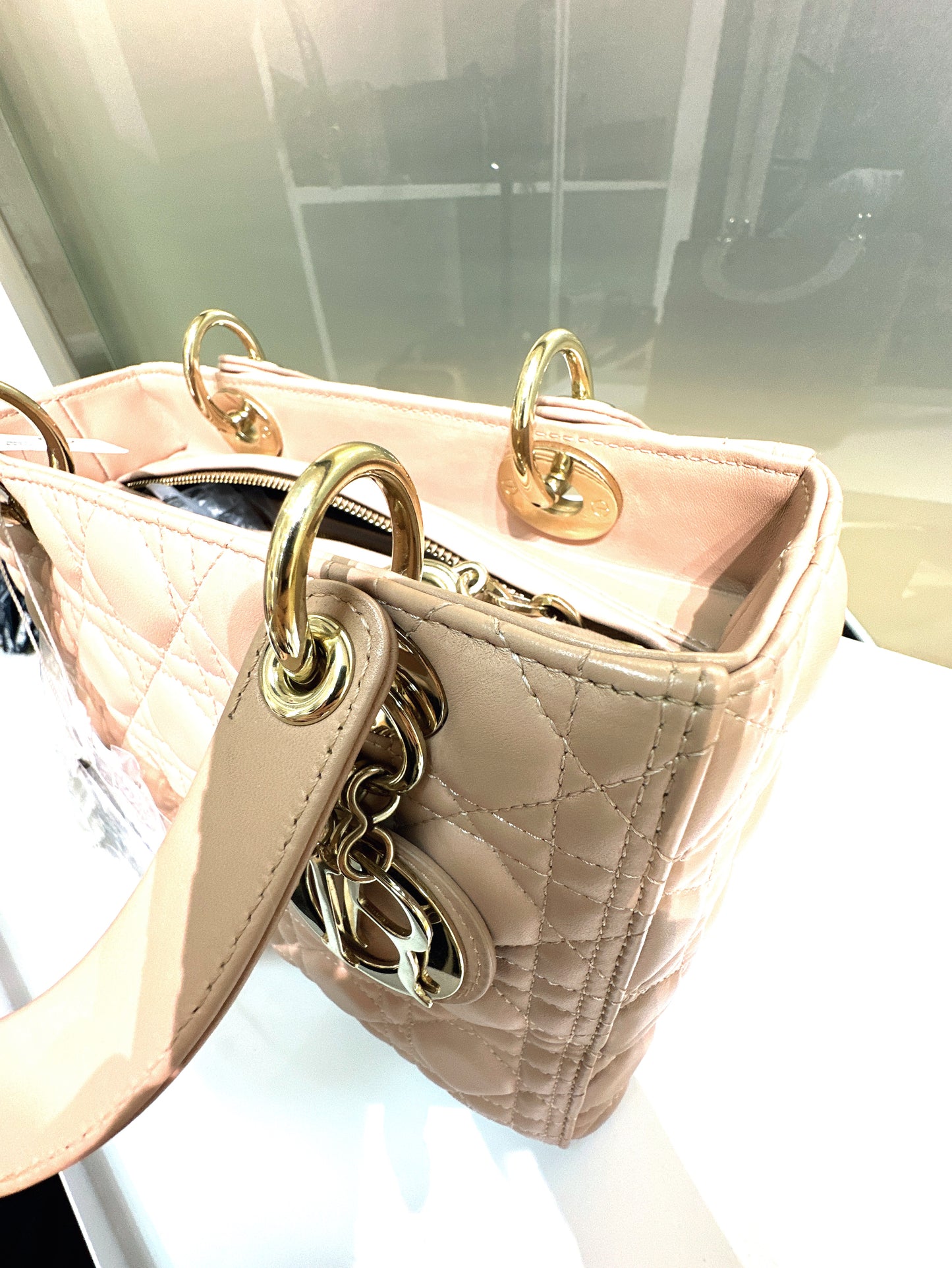 Medium Lady Dior Bag
Milk Cannage Lambskin