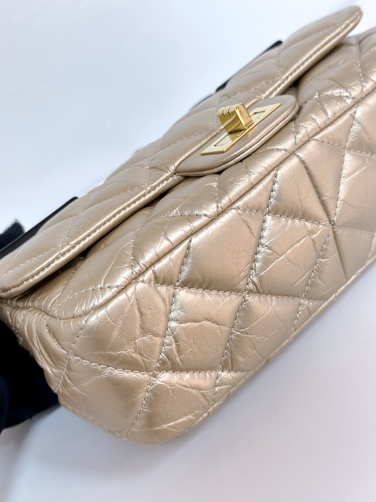 Chanel Aged Calfskin Quilted 2.55 Reissue Mini Hanger Flap Gold 2355 holo card