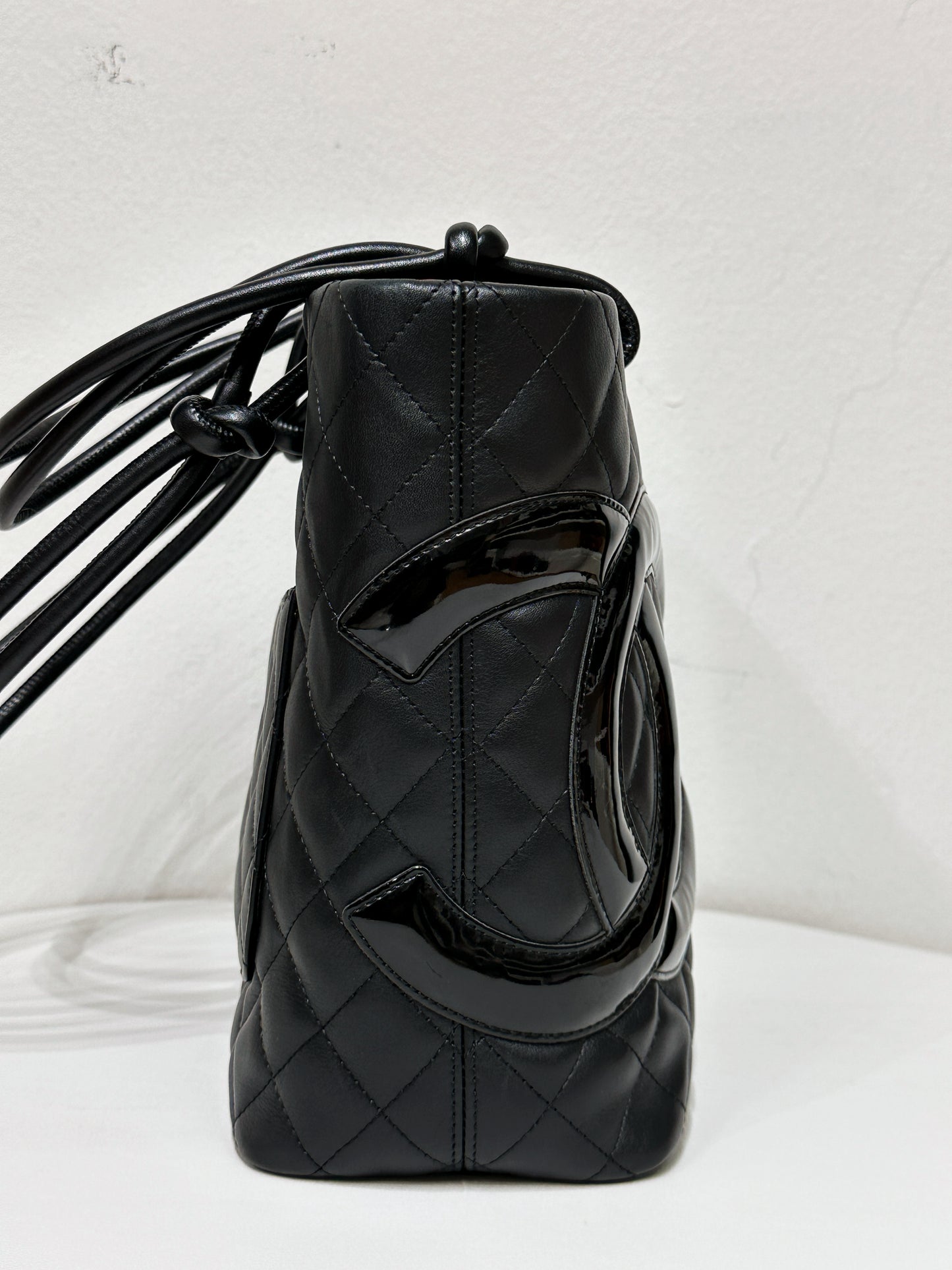 Chanel Calfskin Cambon Line Medium Tote Bag Black 1531 holo