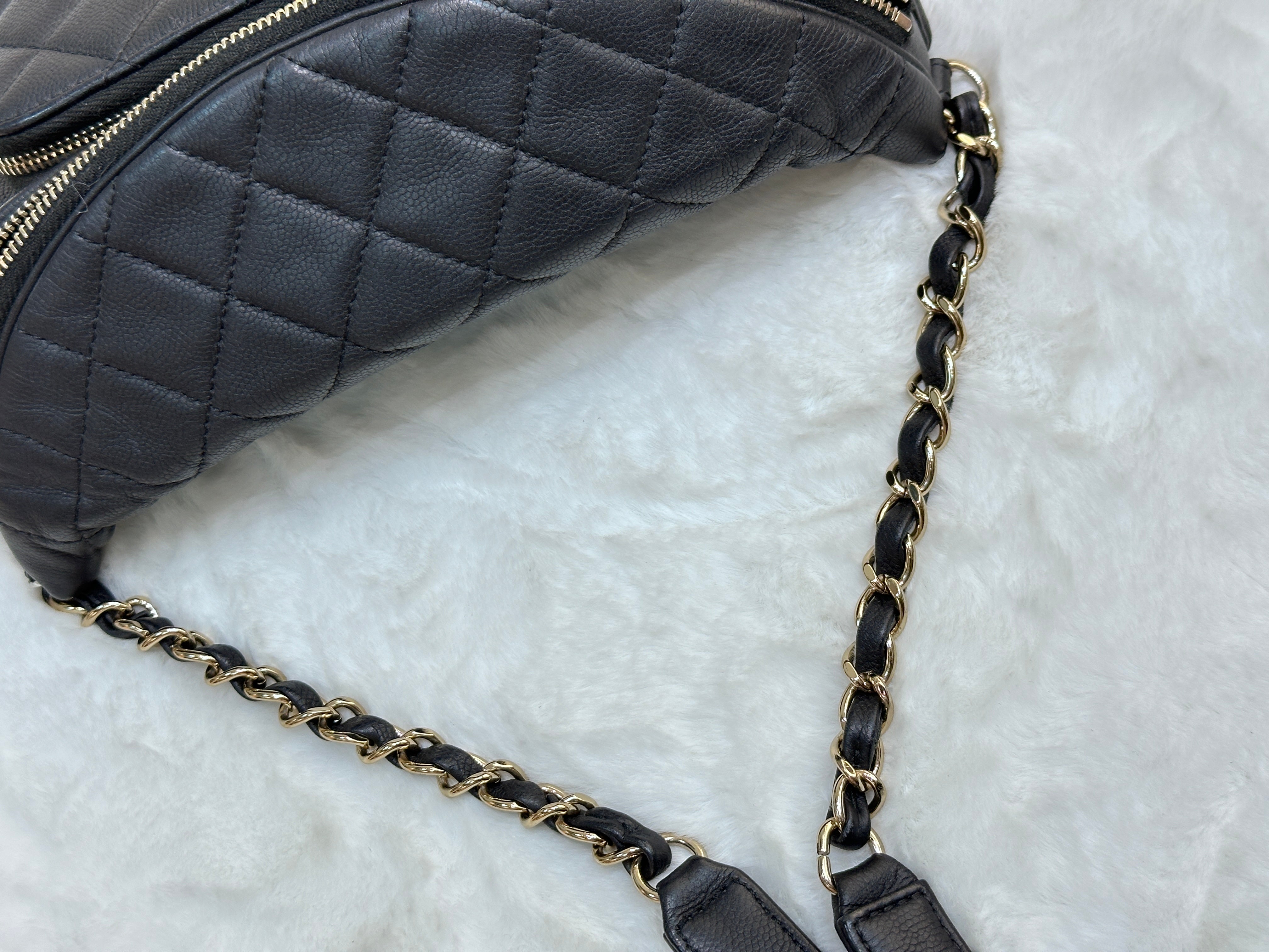 Chanel belt bag 2019 deals