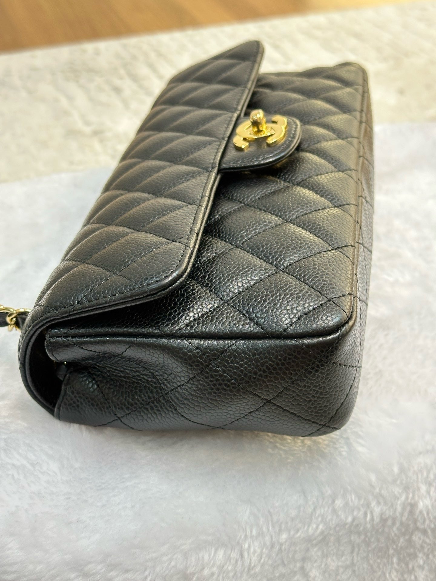 Chanel Caviar East West Flap Bag Black GHW  holo 1304 db