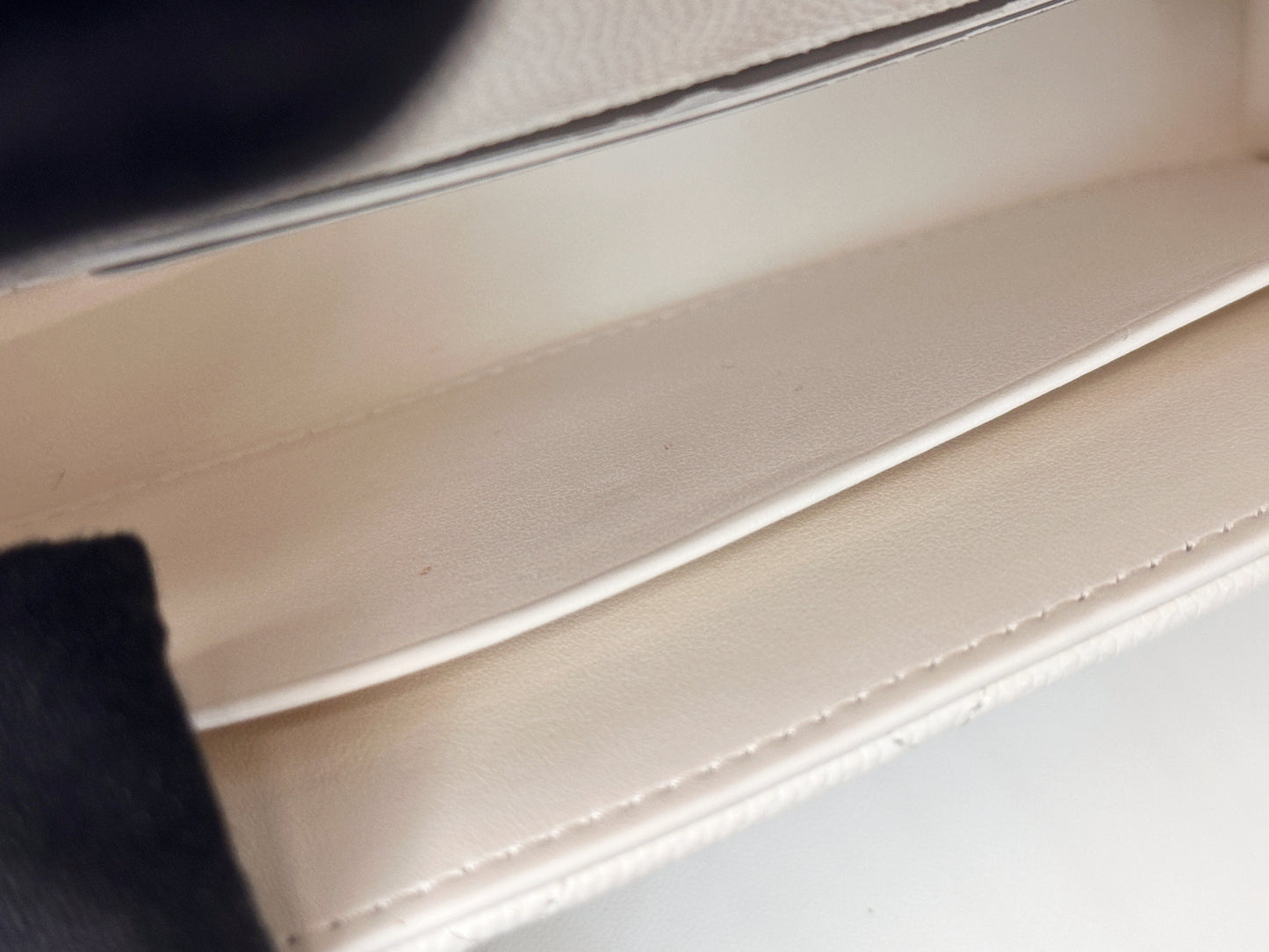 Chanel 23P Top Handle Kelly Clutch with Chain in White Caviar GHW