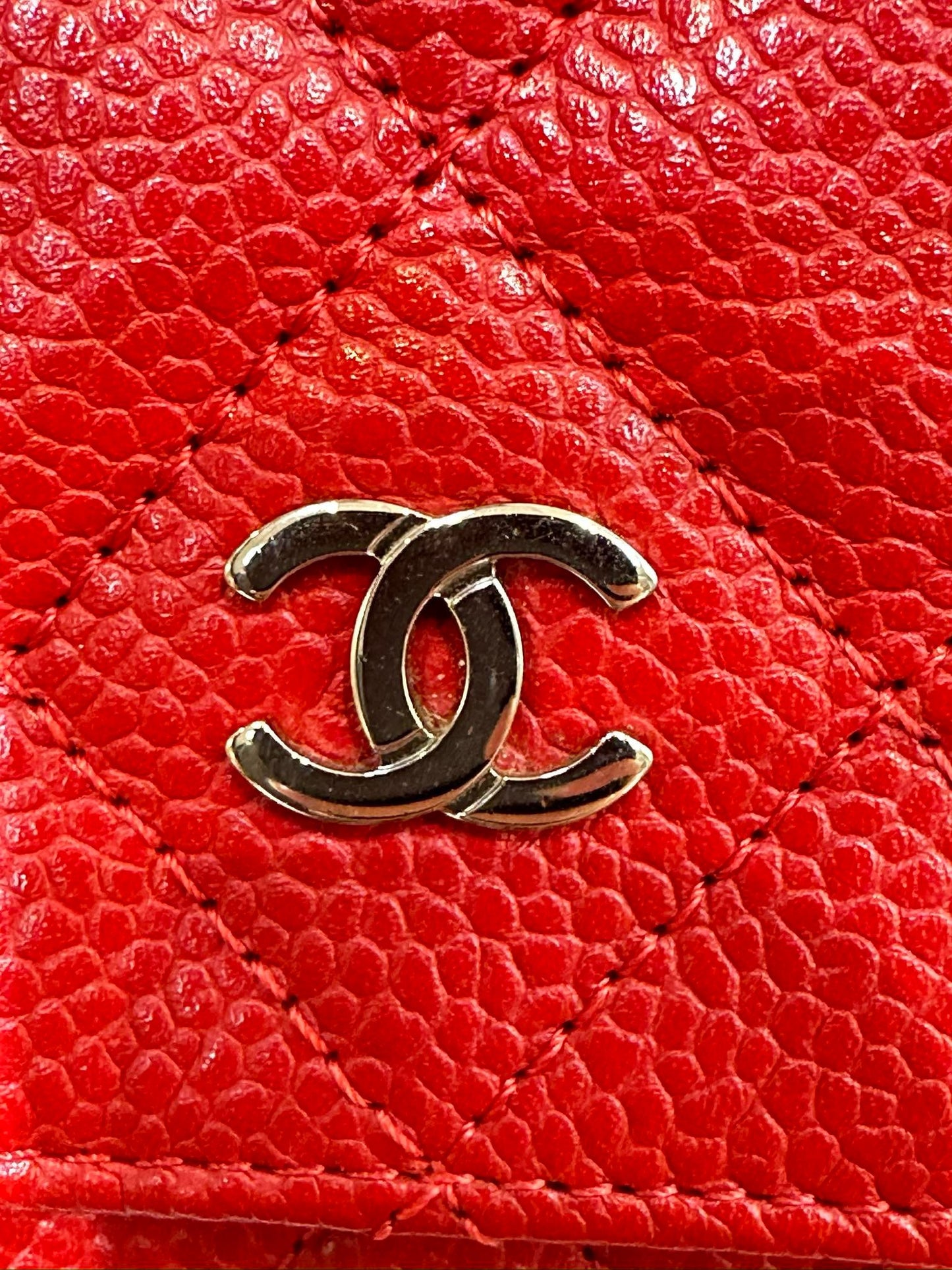 Chanel Caviar Quilted Wallet on Chain WOC Red 1874 holo card