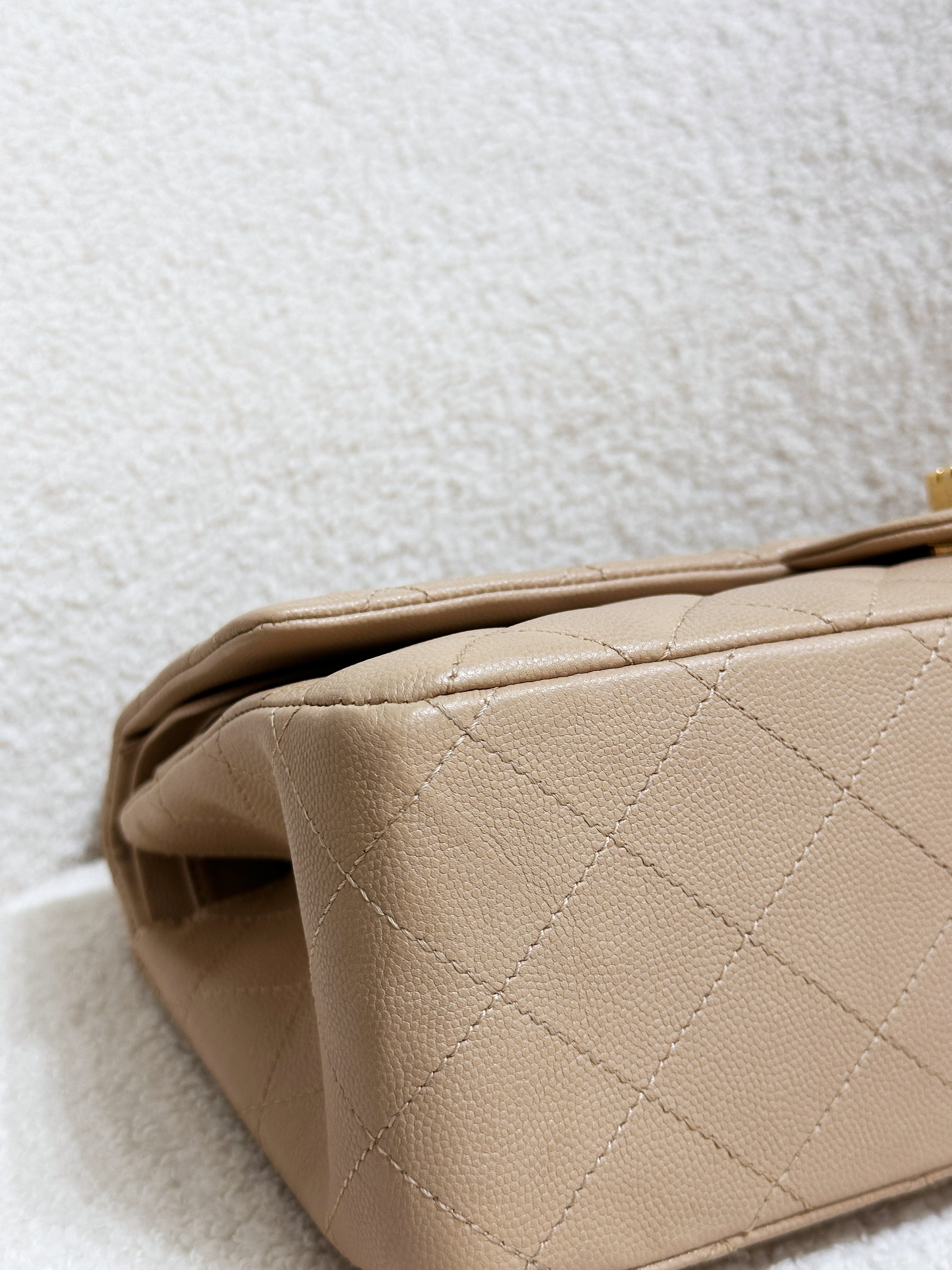 Chanel Classic Quilted Caviar 2.55 Reissue Flap Bag Beige 226 2353 holo card