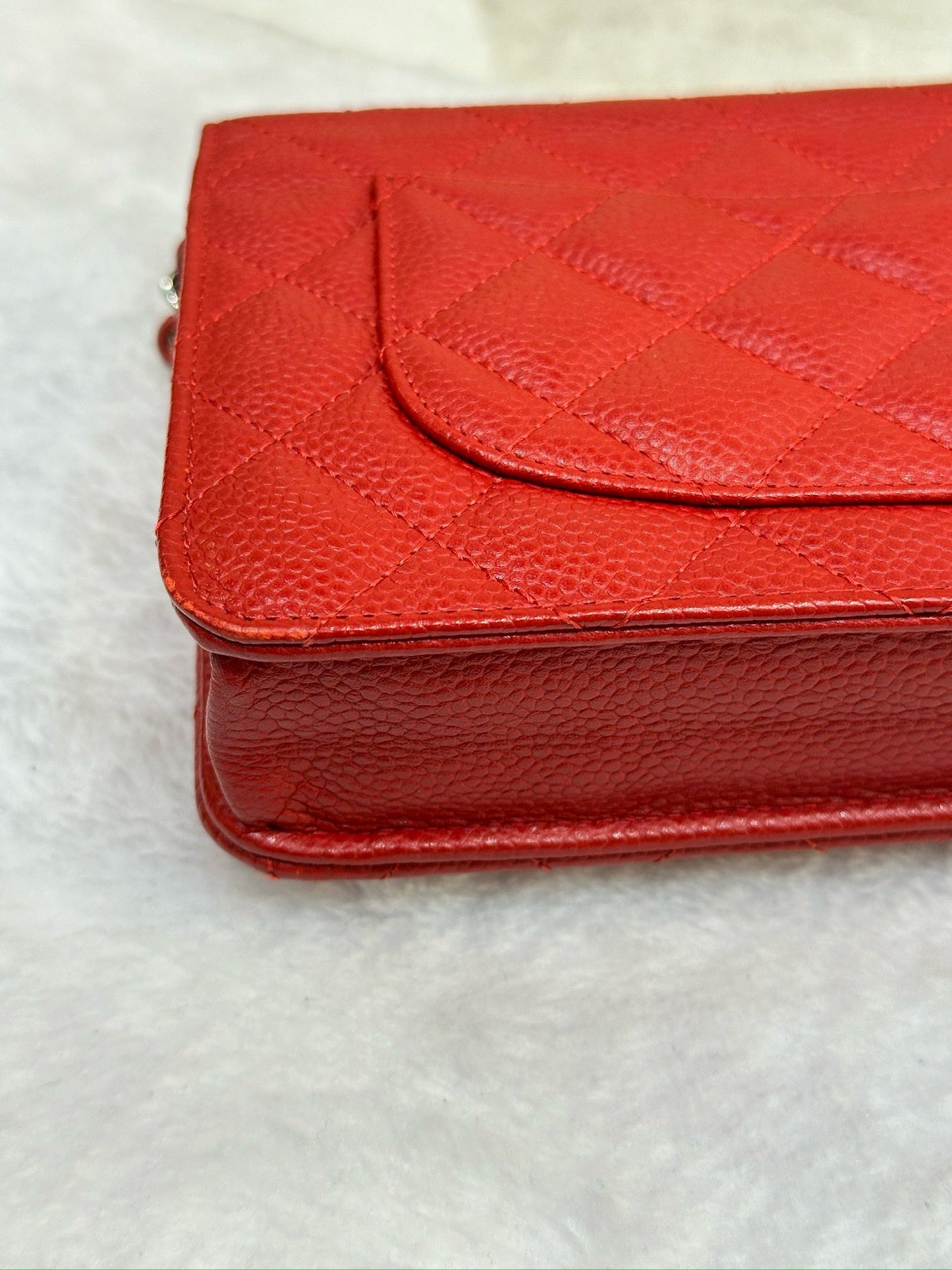 Chanel Caviar Quilted Wallet on Chain WOC Red 1874 holo card