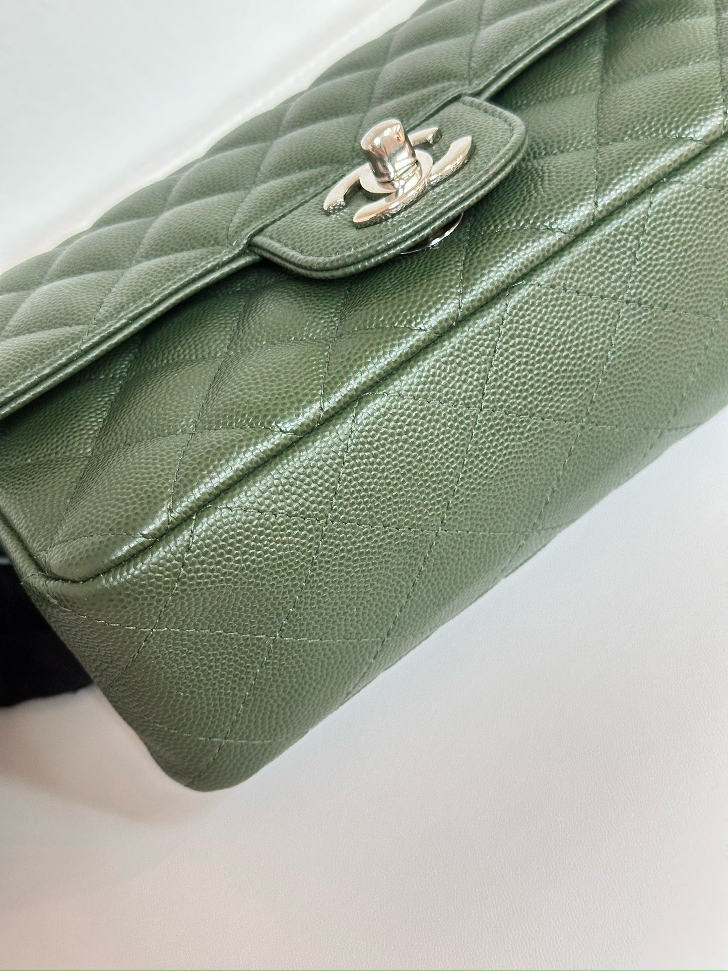 Chanel Caviar Quilted Mini Rectangular Flap Green 2507 holo card