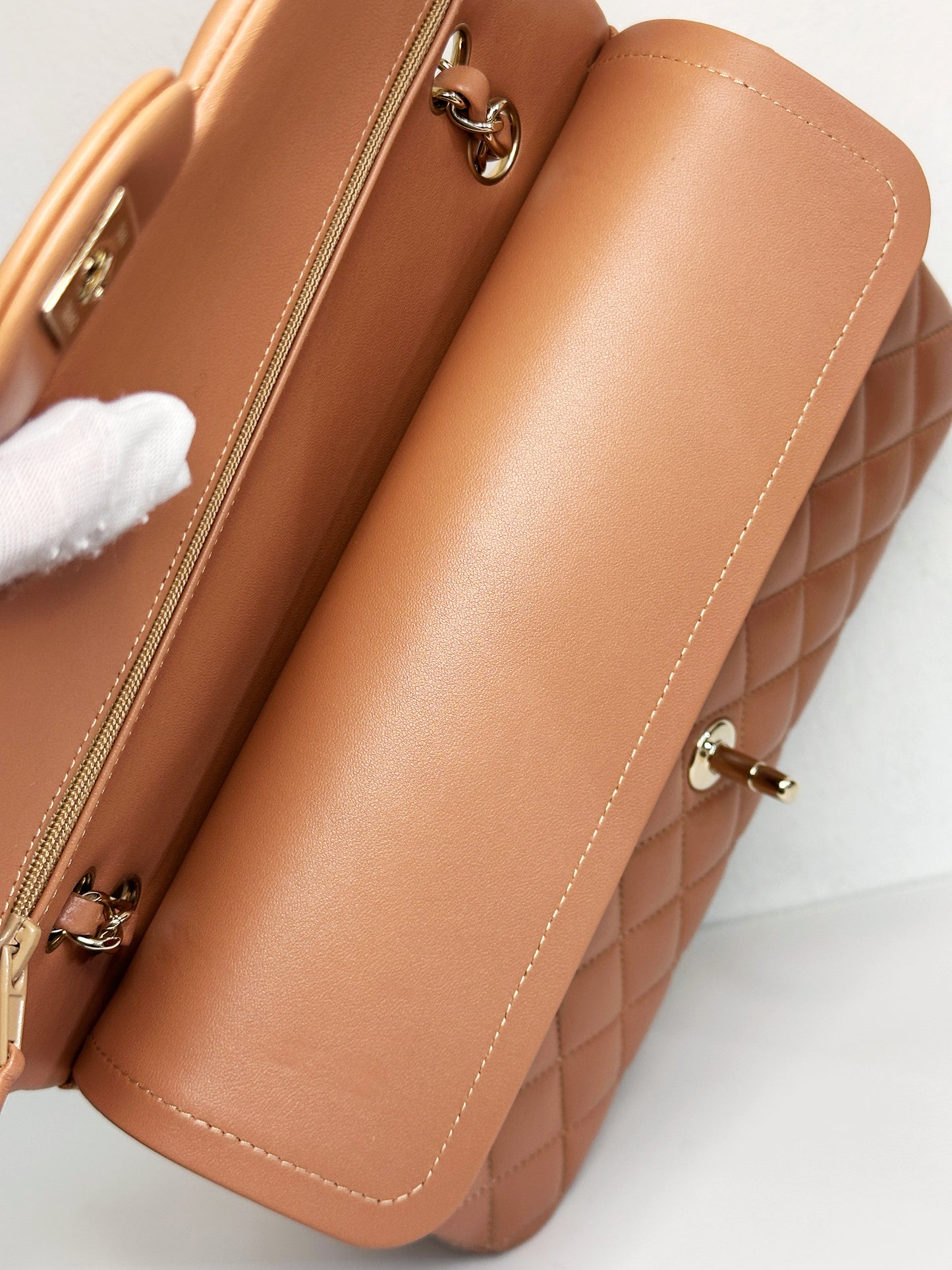 Chanel 21P Caramel Medium Lambskin Classic Double Flap Bag LGHW 3102 holo card