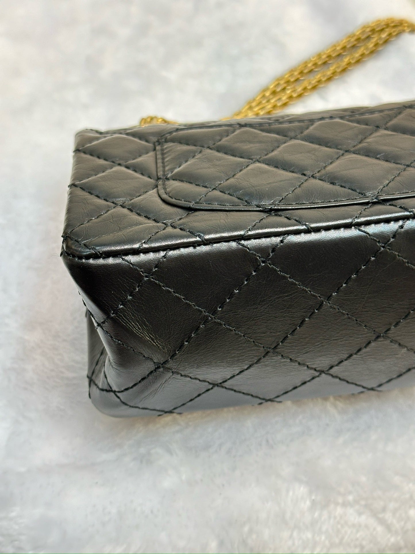 Chanel Black Quilted Aged Leather Lucky Charms Reissue 2.55 Classic 224 Flap Bag