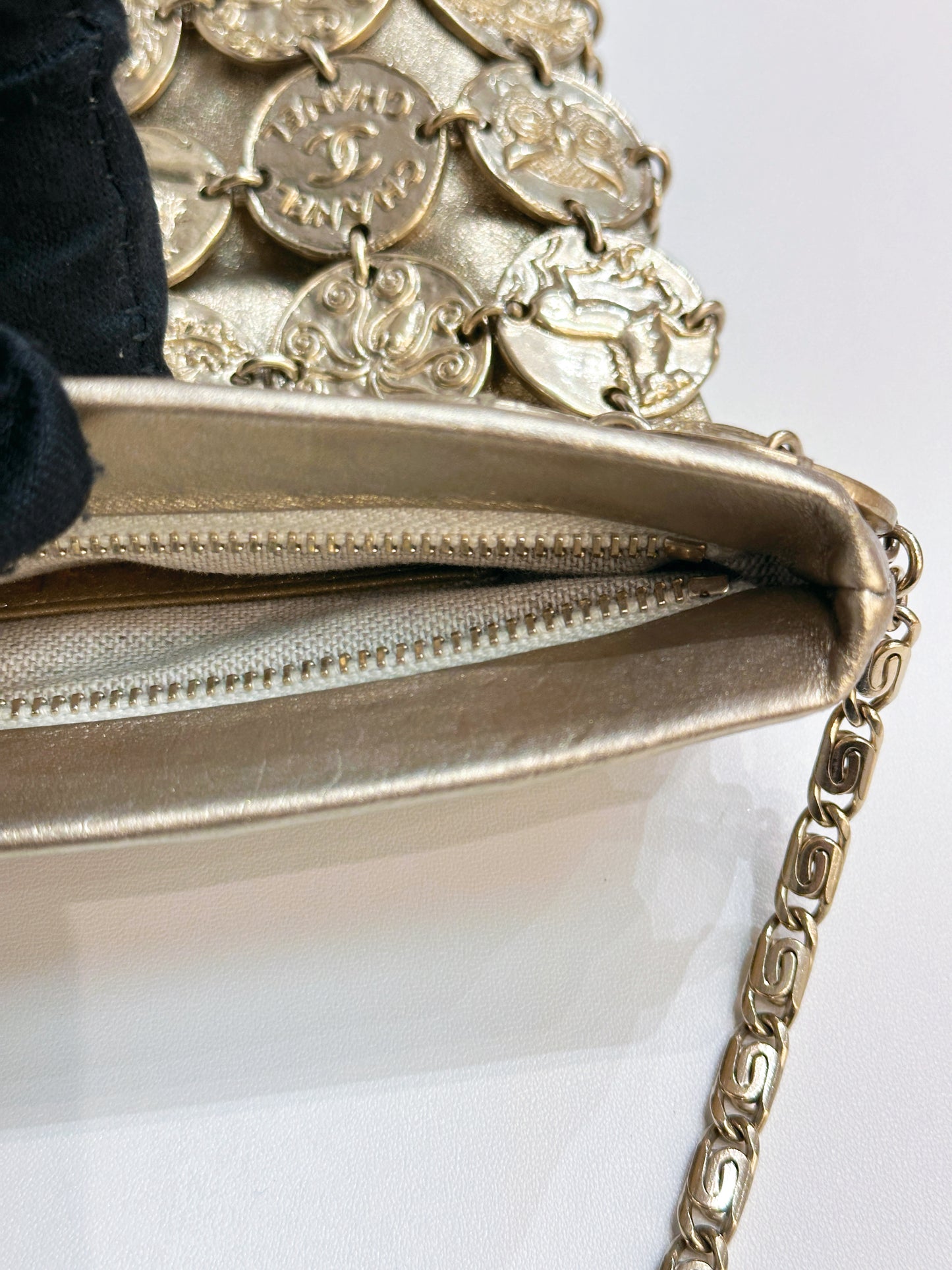 Chanel 18C Gold Medal Evening in Greece Bag Style 2488 holo card