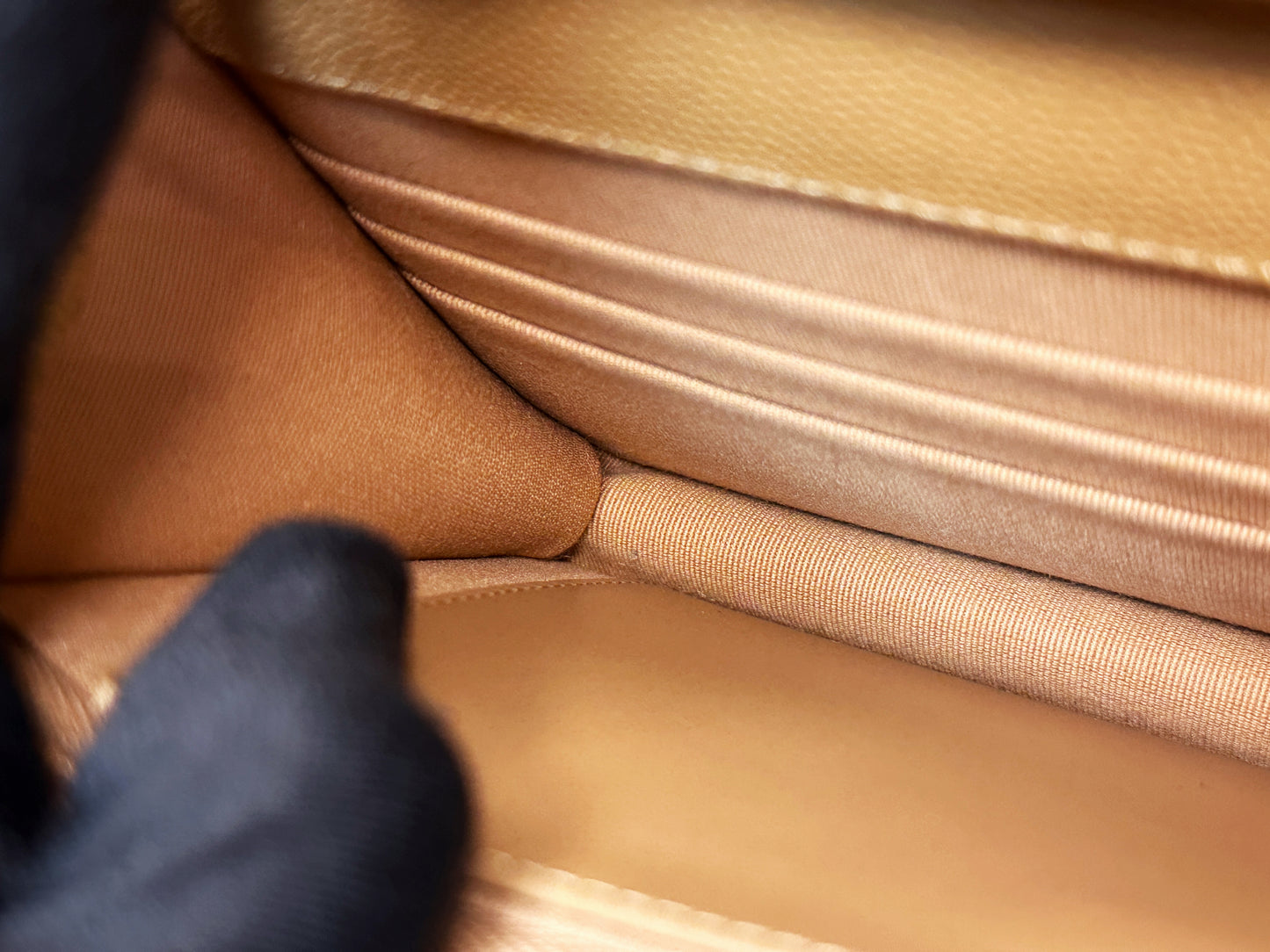 Chanel 23P Caramel Dark Beige Caviar Classic Quilted Wallet on chain LGHW UK27 microchip