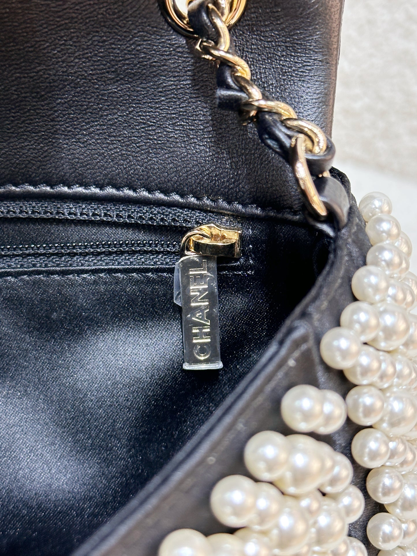 Chanel 19S Pearl On Flap Mini Rectangular Bag LGHW 2750 holo card