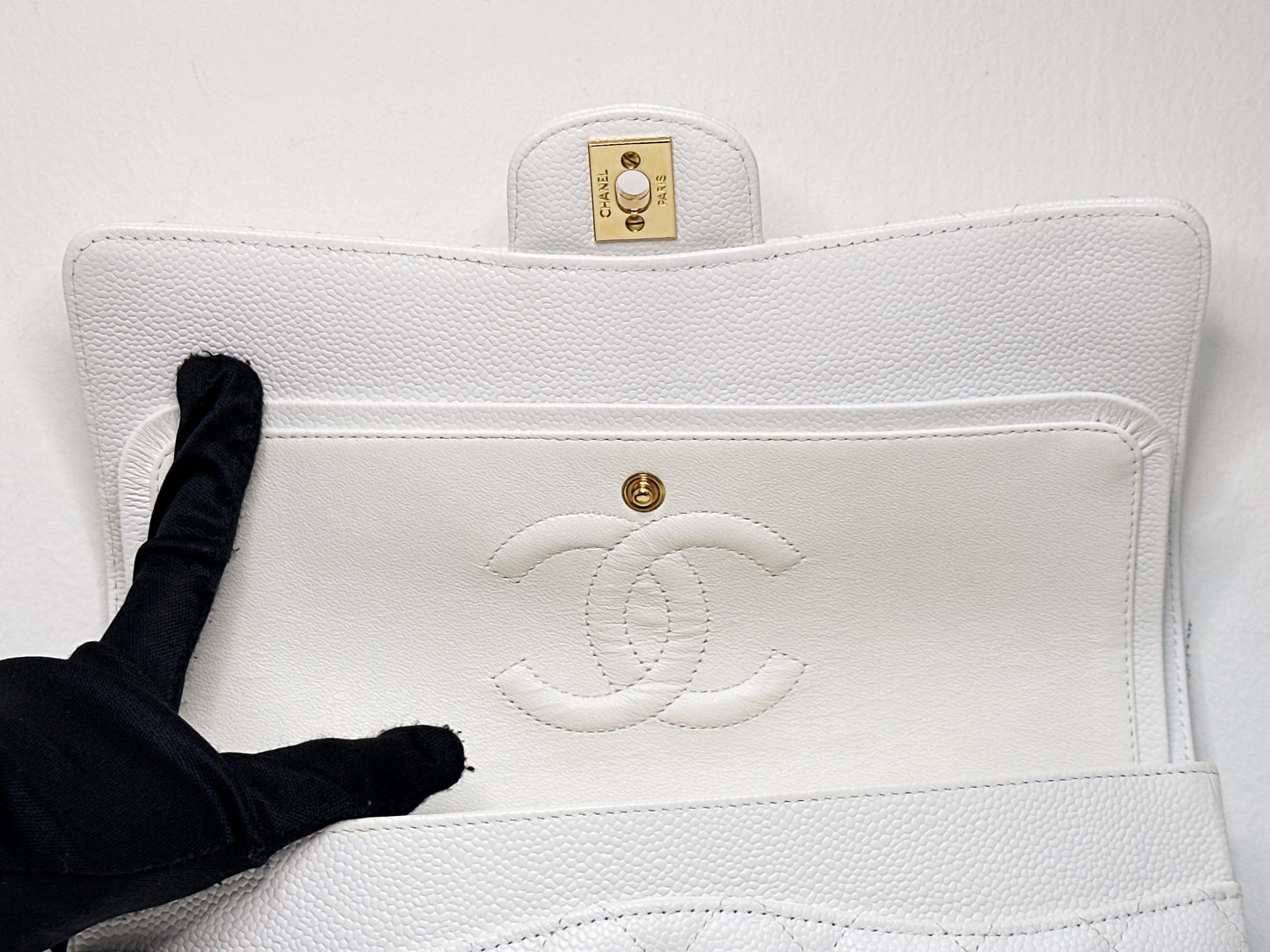 Chanel White Caviar Medium Classic Double Flap Bag 1350 holo card