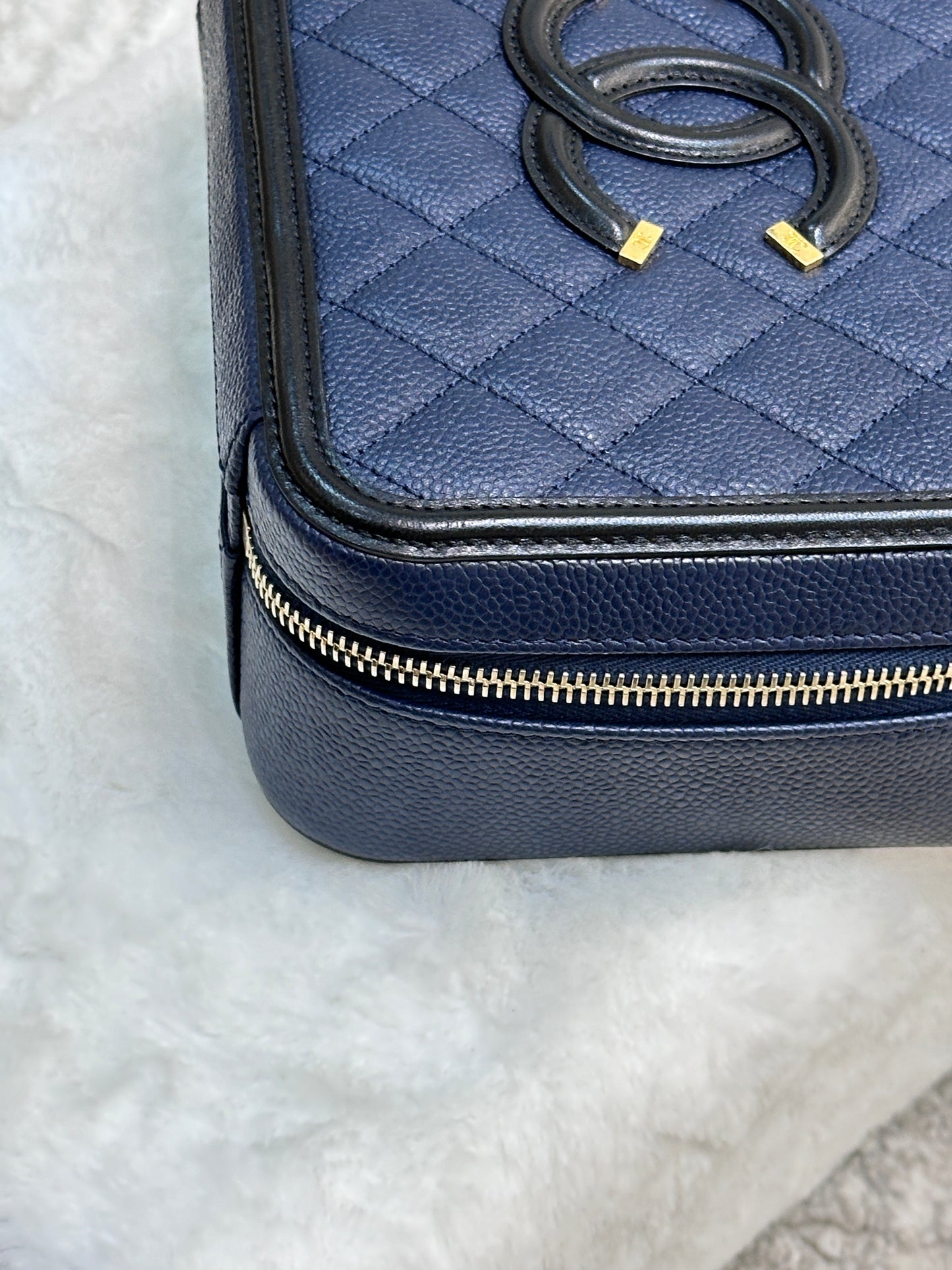 Chanel Filigree Vanity Case Quilted Caviar Medium Blue