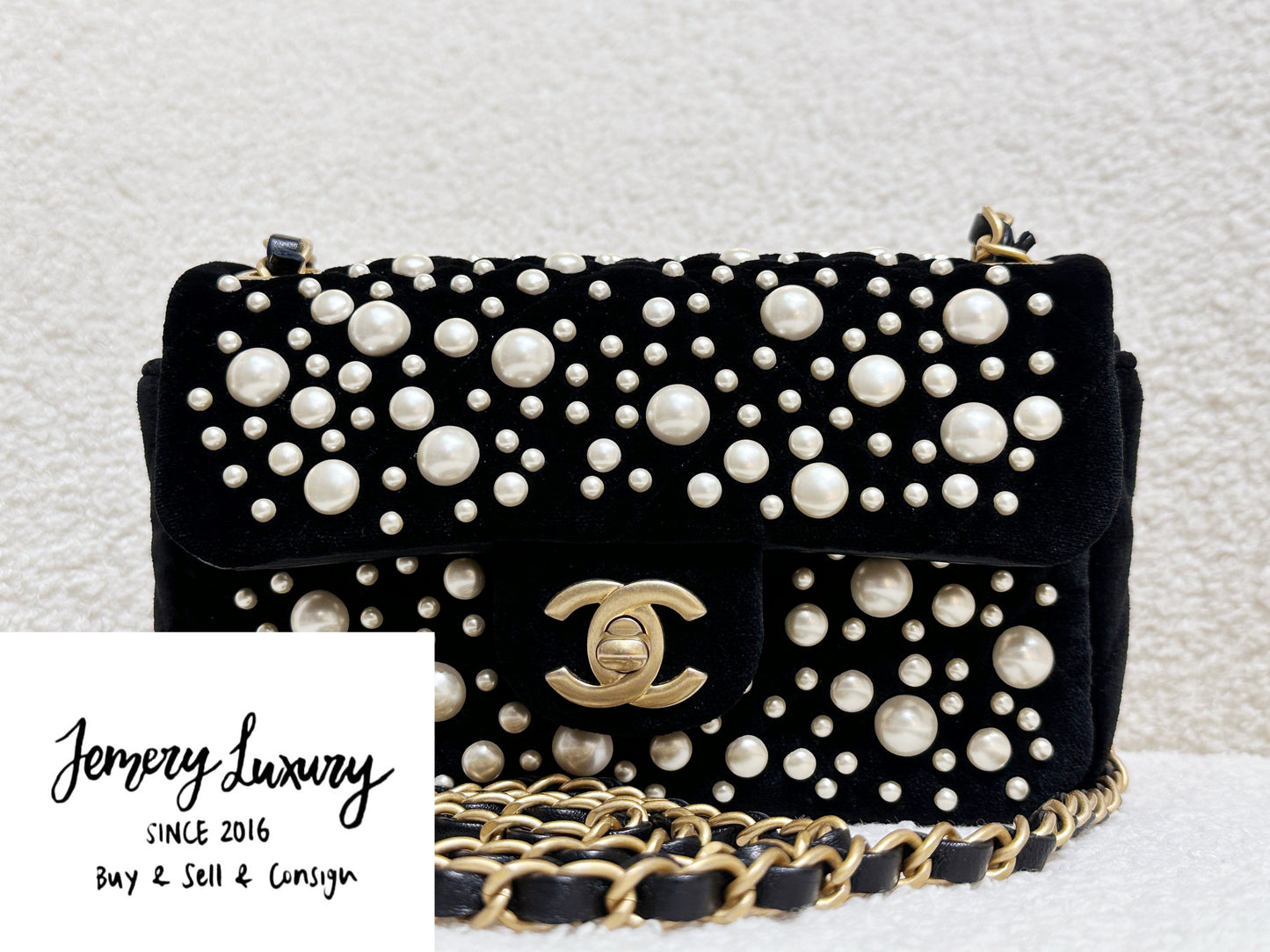Chanel Mini Black Velvet Pearl Flap Bag X53U microchip