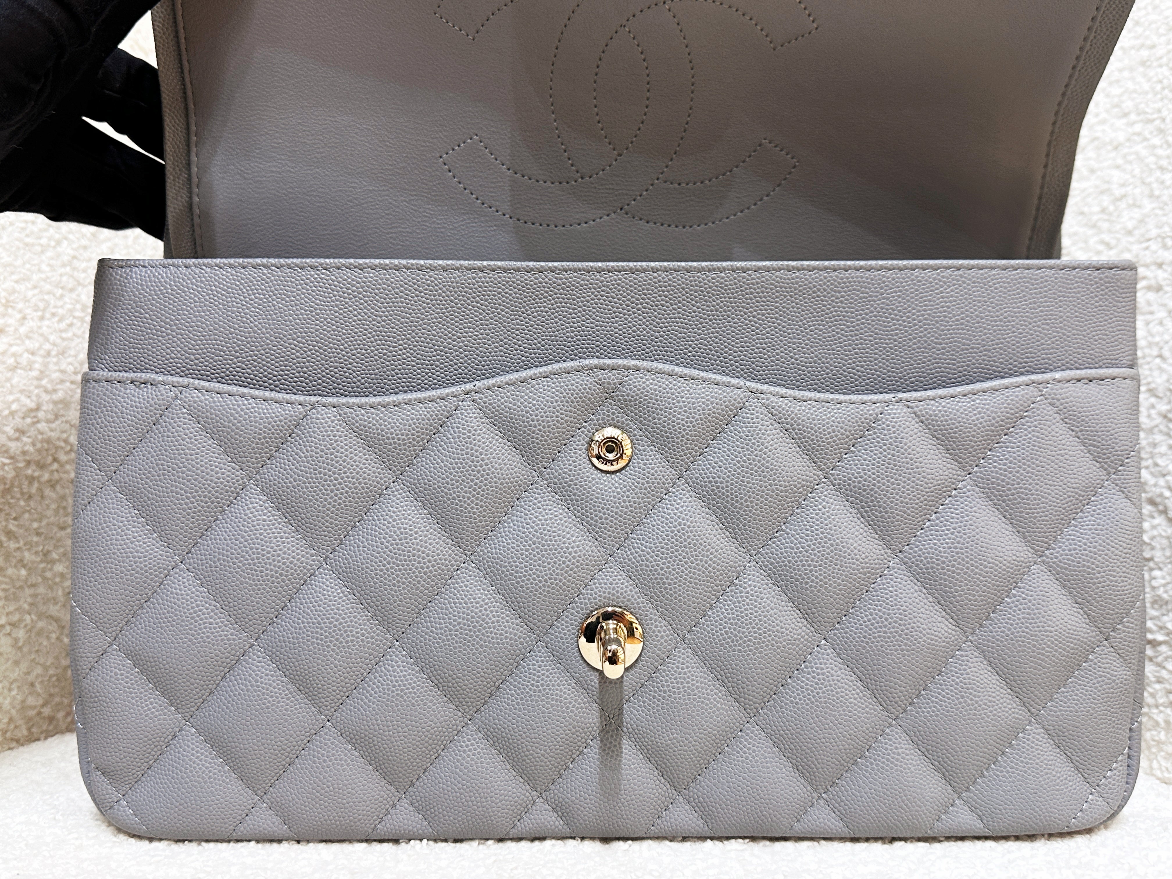 Chanel Jumbo Caviar Classic Quilted Double Flap Bag Light Grey LGHW 2910 holo card