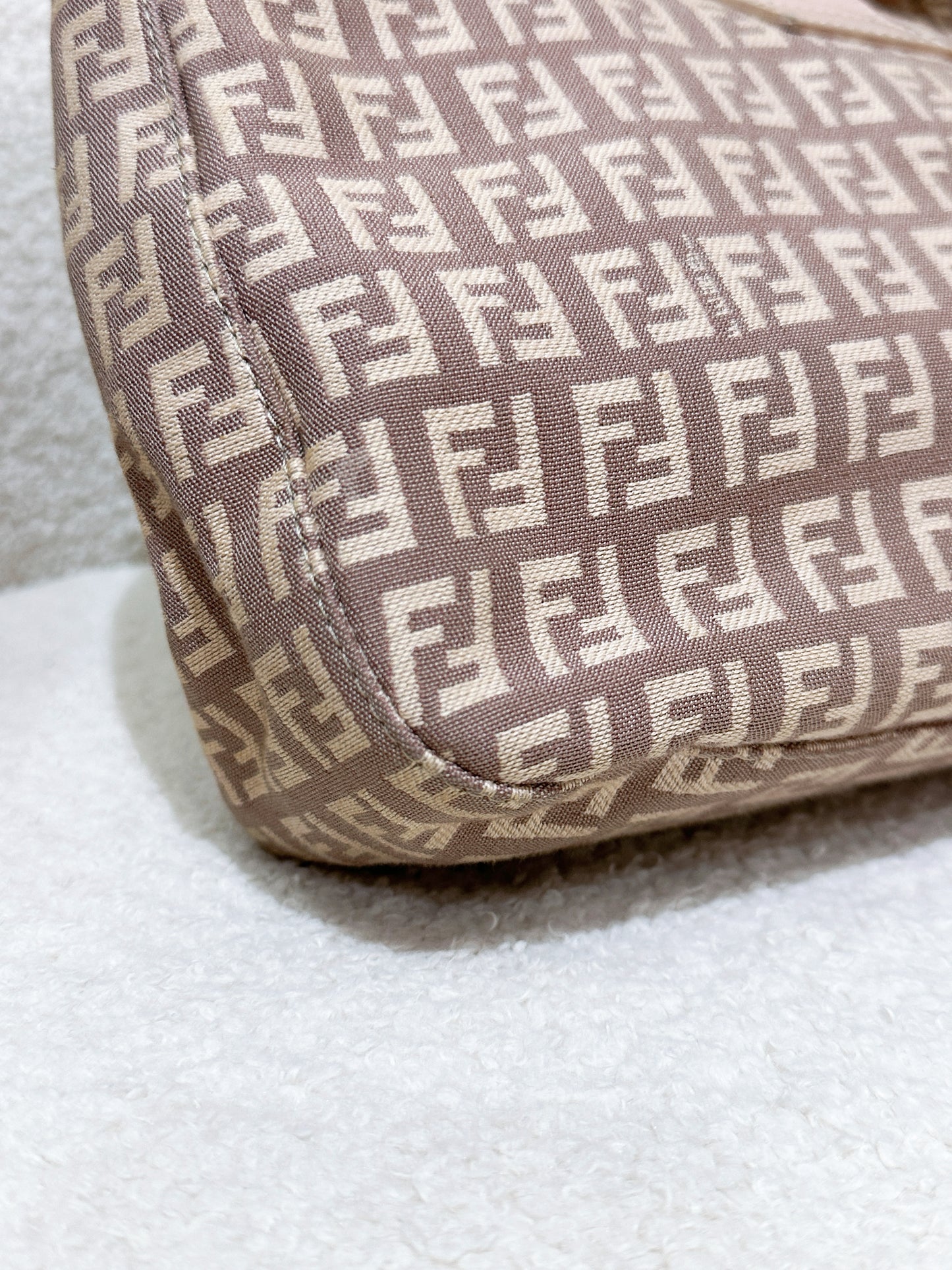 FENDI Zucchino Mamma Baguette Beige Shoulder Bag in Cipria