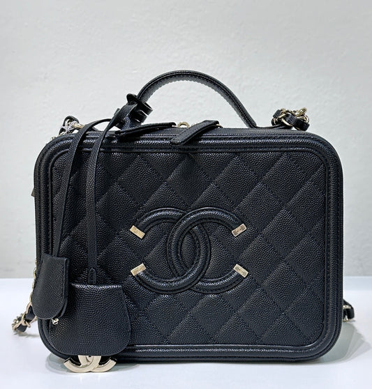 Chanel Filigree Vanity Case Quilted Caviar Medium Black