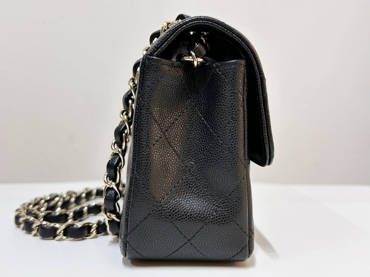 Chanel Caviar Classic Quilted Mini Rectangular Flap black GHW 2353 holo card