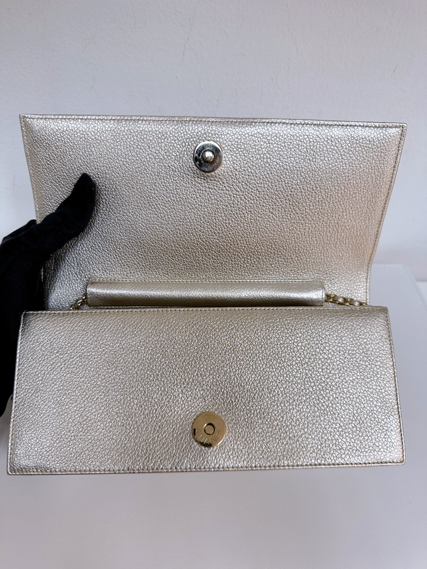 Gold Camellia Embellished Chain Clutch GHW 2728 holo card