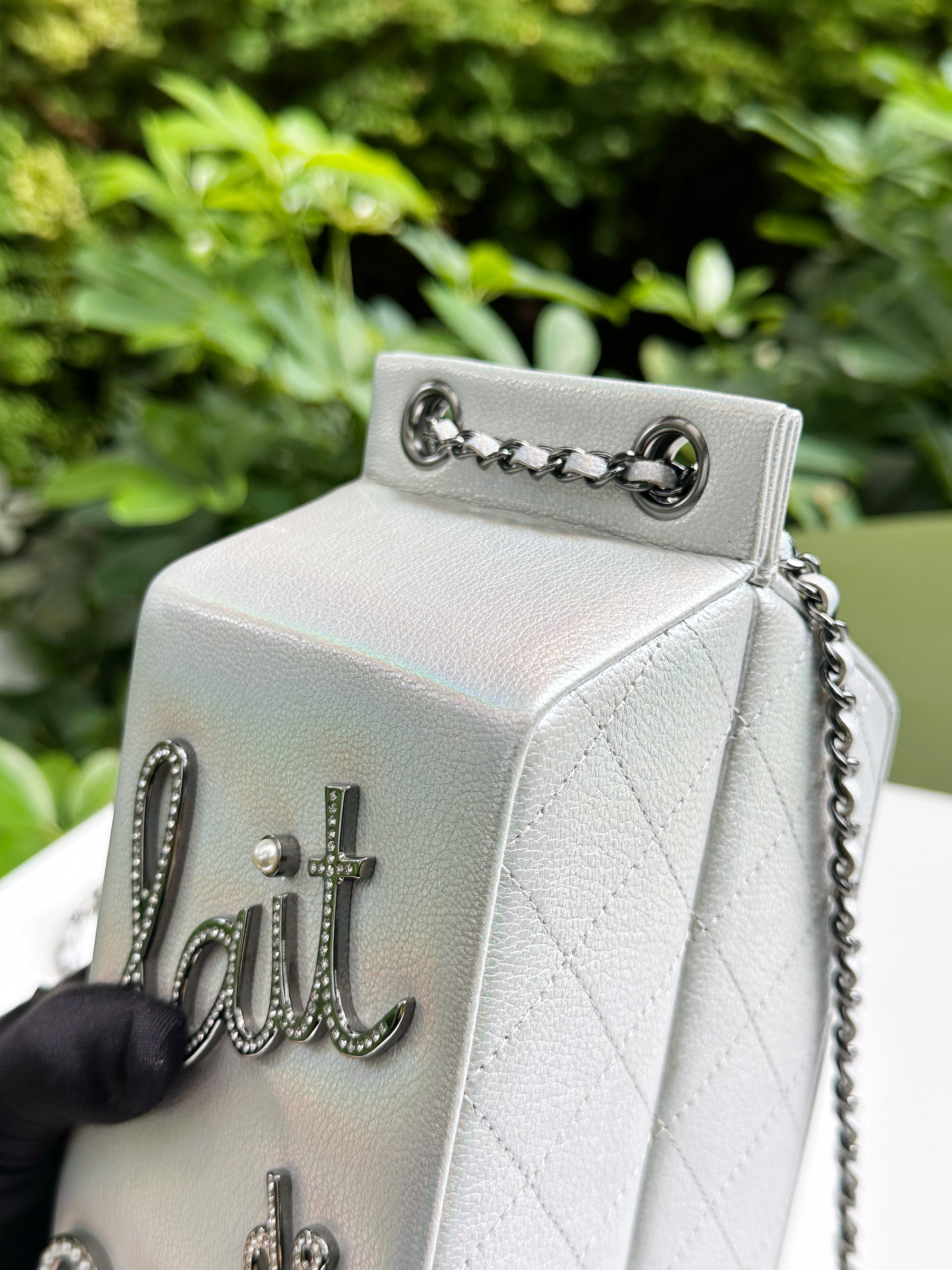 Preloved Authentic CHANEL RARE LIMITED EDITION LAIT DE COCO MILK CARTON BAG 2014