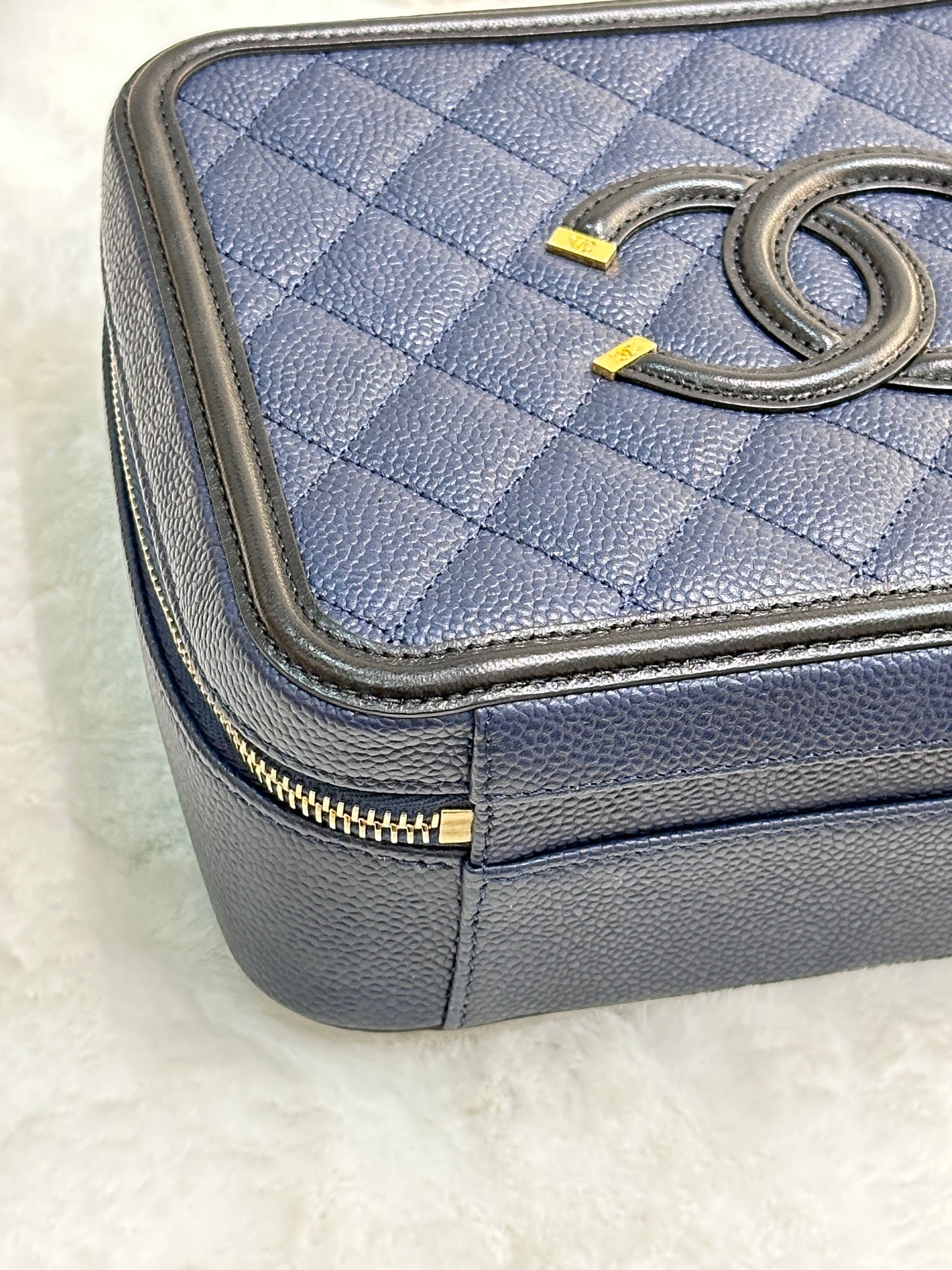 Chanel Filigree Vanity Case Quilted Caviar Medium Blue