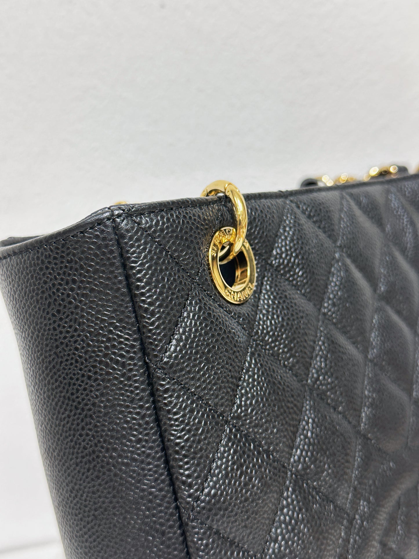 Chanel Caviar Quilted Petit Shopping Tote PST Black GHW 1608 holo card