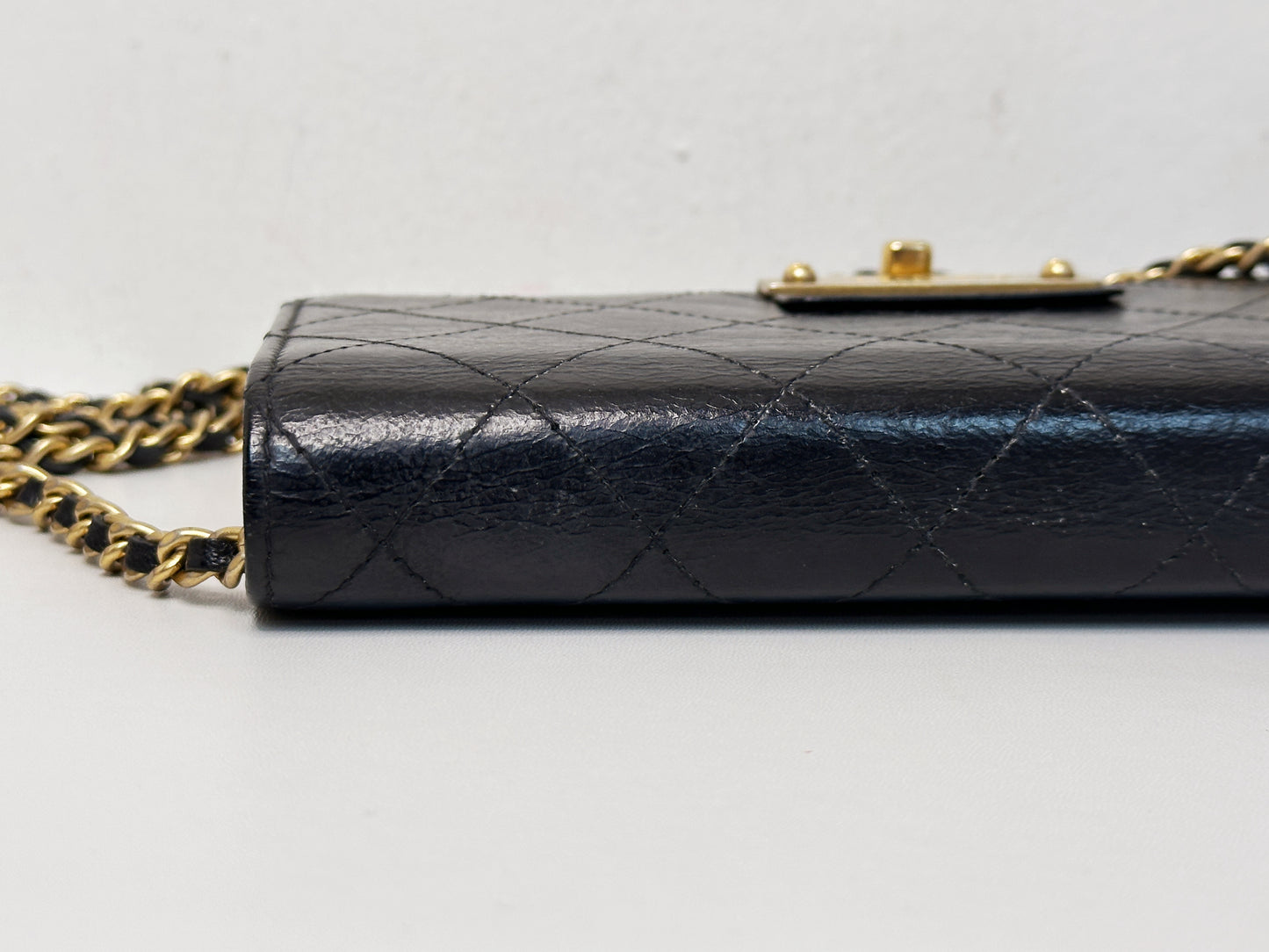 Chanel Golden Class Wallet on Chain Black 2650 holo card