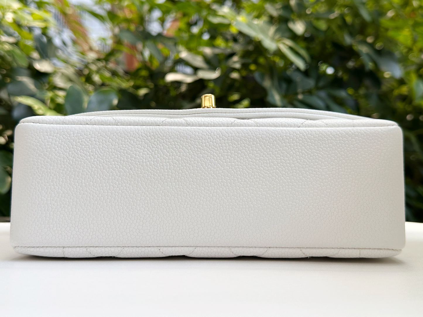 Chanel Vintage Quilted Diana Flap Bag Caviar White 33 holo card