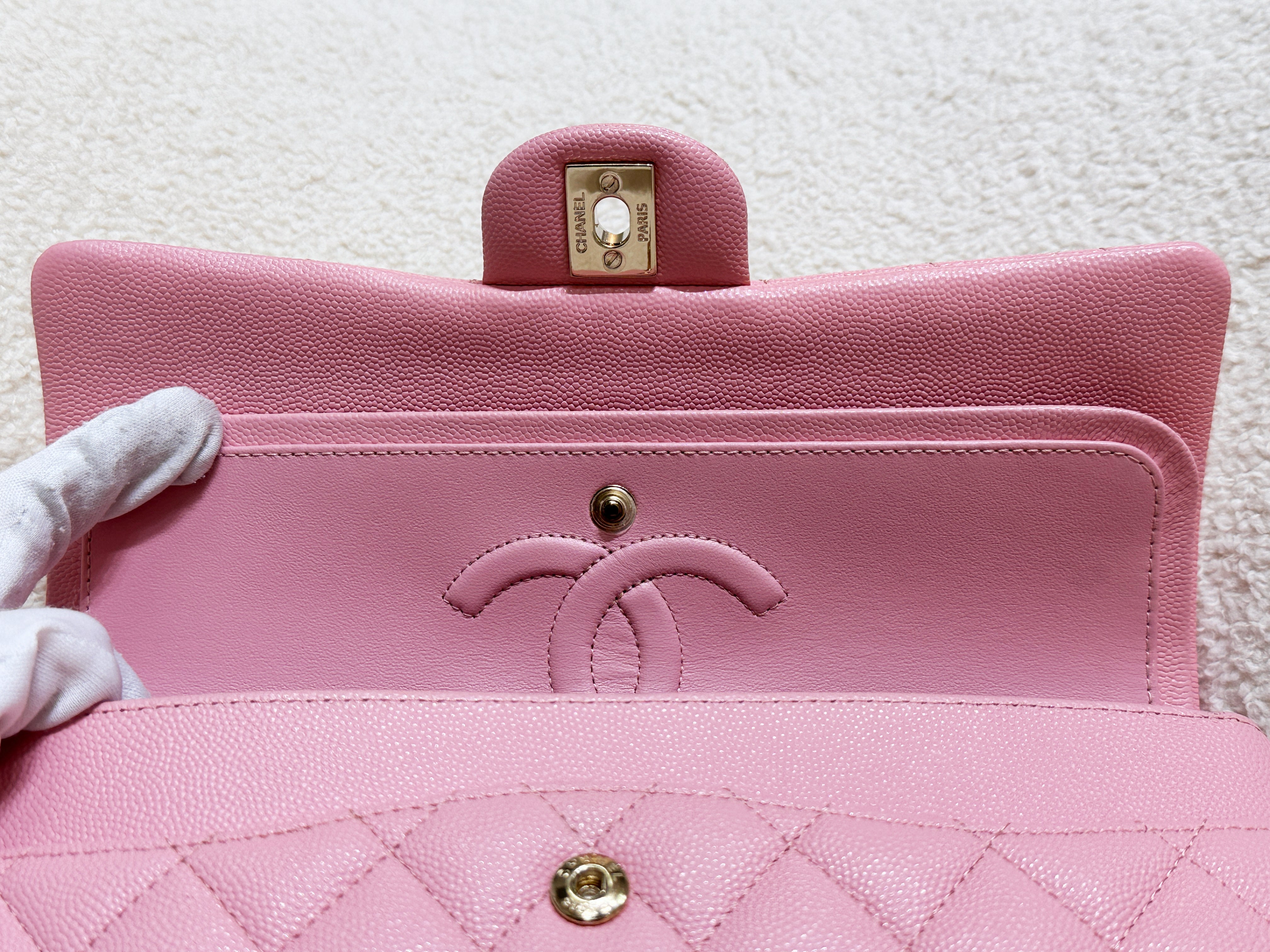 Chanel 22C Classic Quilted Medium Double Flap Bag Sakura Pink AKHX microchip