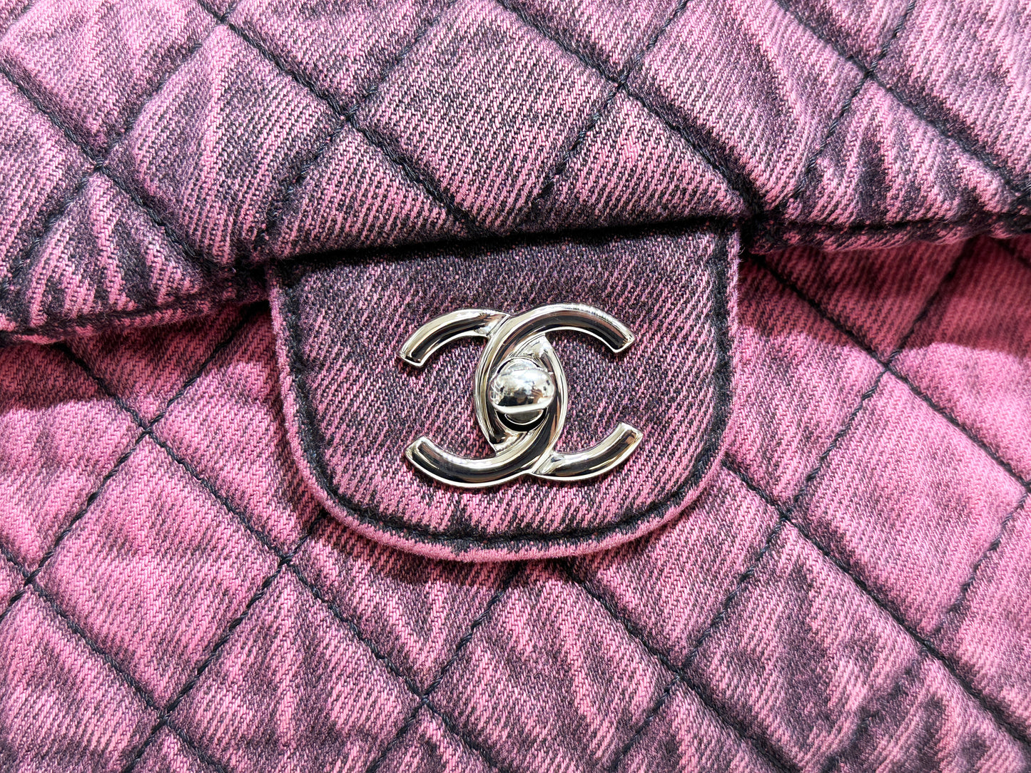 Chanel Denim Quilted Denimpression Flap Red Black