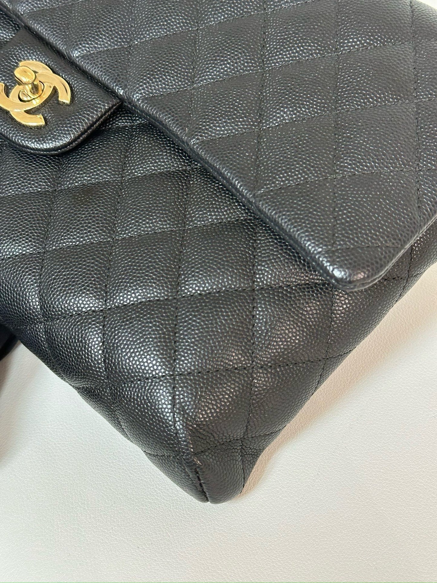 Chanel Quilted Caviar Classic Clutch GHW Black 2657 holo card