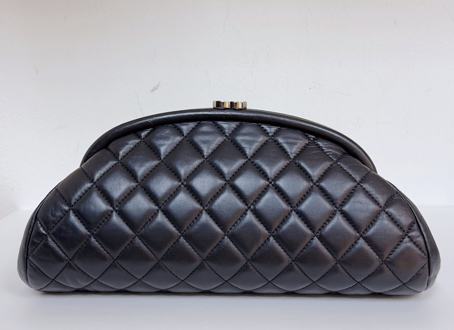 Chanel Quilted Timeless Kisslock Clutch Black Lambskin SHW 1577 holo