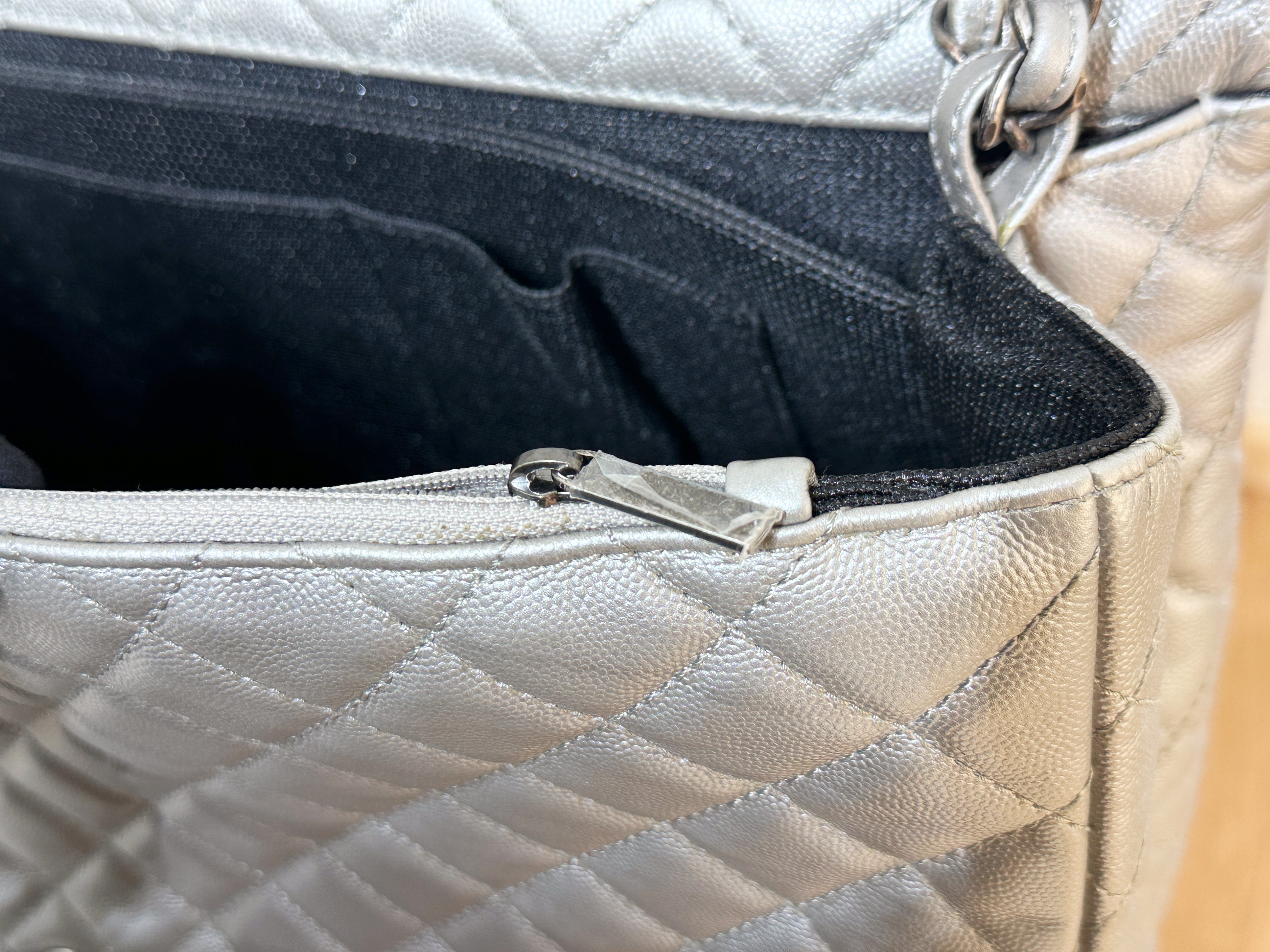 Chanel 2017 Caviar Classic Quilted XXL Travel Flap shoulder bag Metallic Silver SHW 2257 holo card