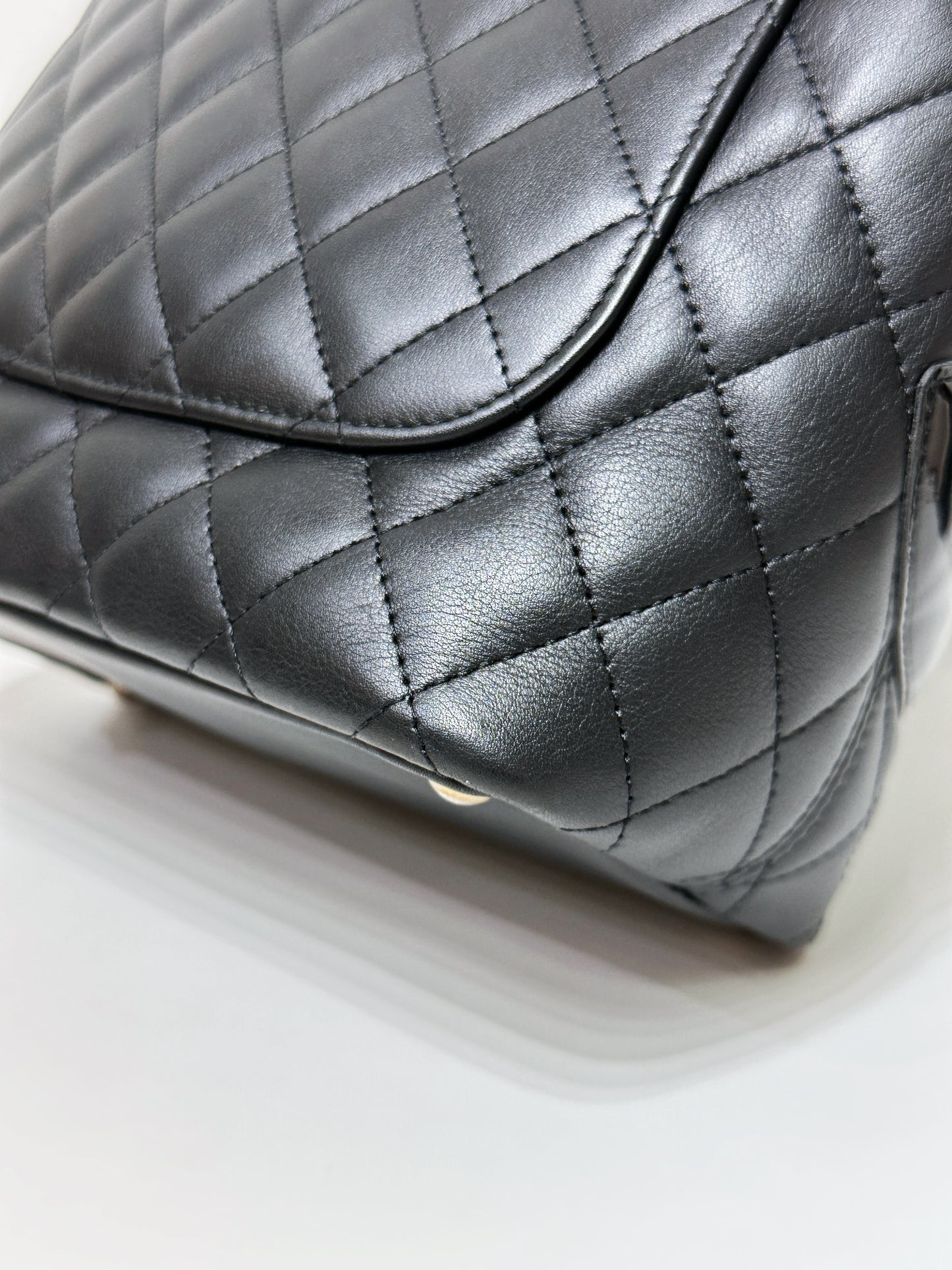 Chanel Calfskin Cambon Line Medium Tote Bag Black 1531 holo