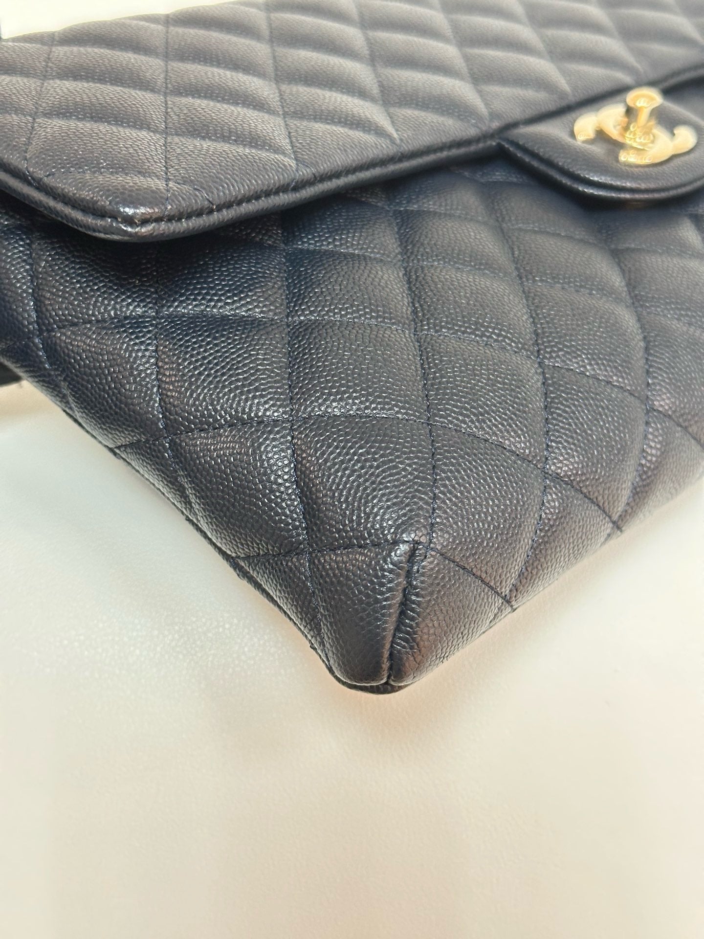 Chanel Quilted Caviar Classic Clutch Navy Blue GHW 2645 holo card