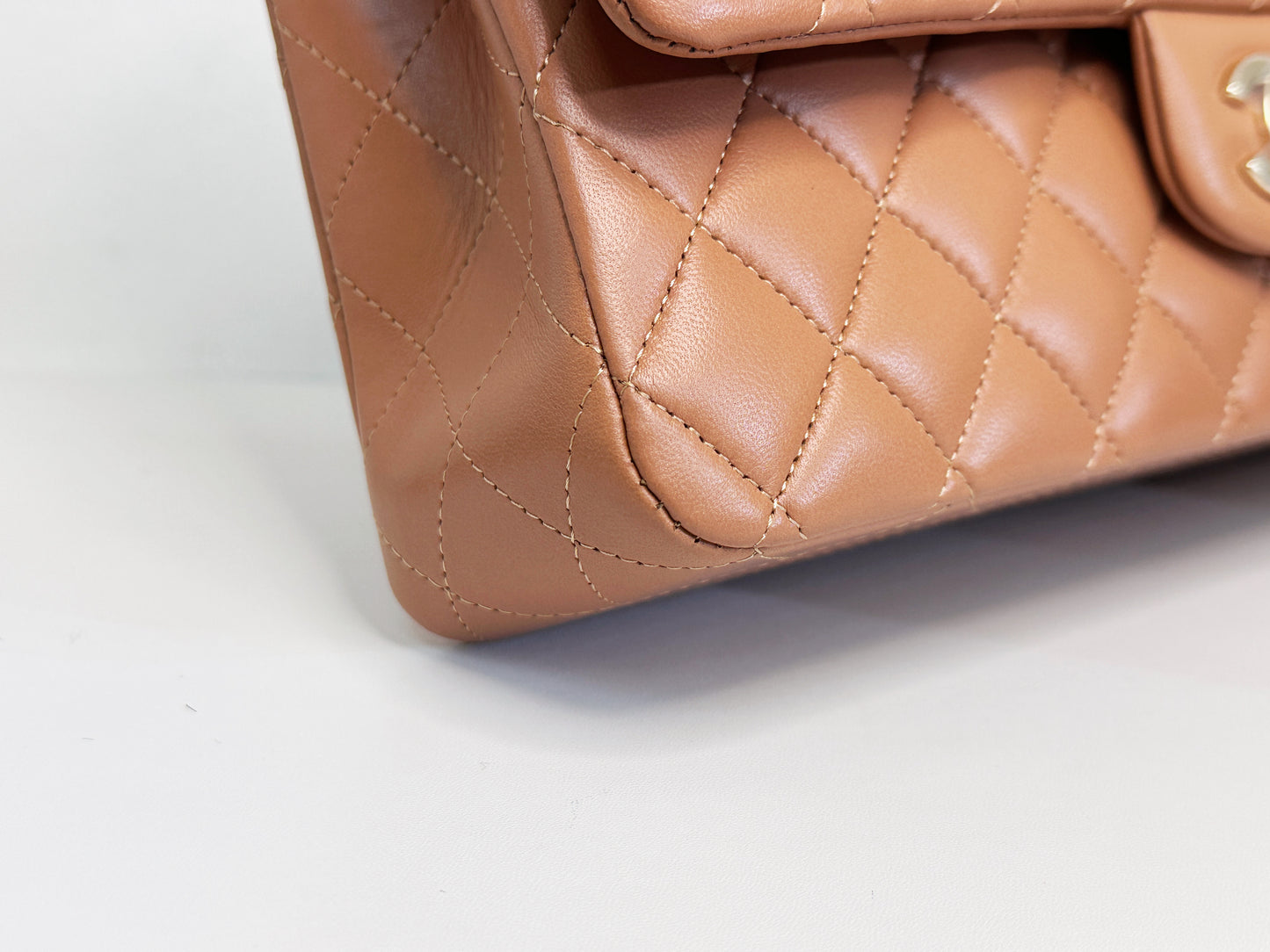 Chanel 21P Caramel Medium Lambskin Classic Double Flap Bag LGHW 3102 holo card