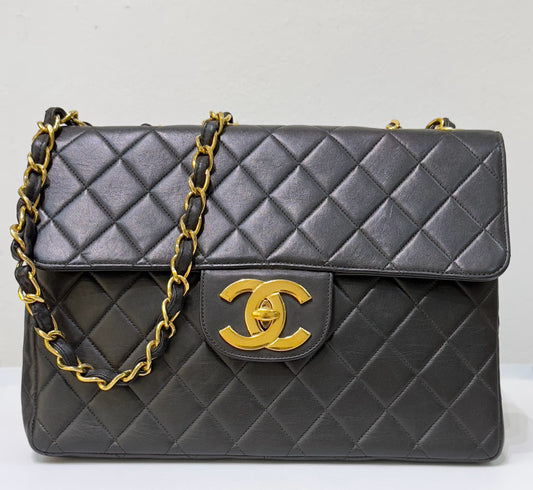 Chanel Lambskin Jumbo Black Vintage Classic Single Flap GHW