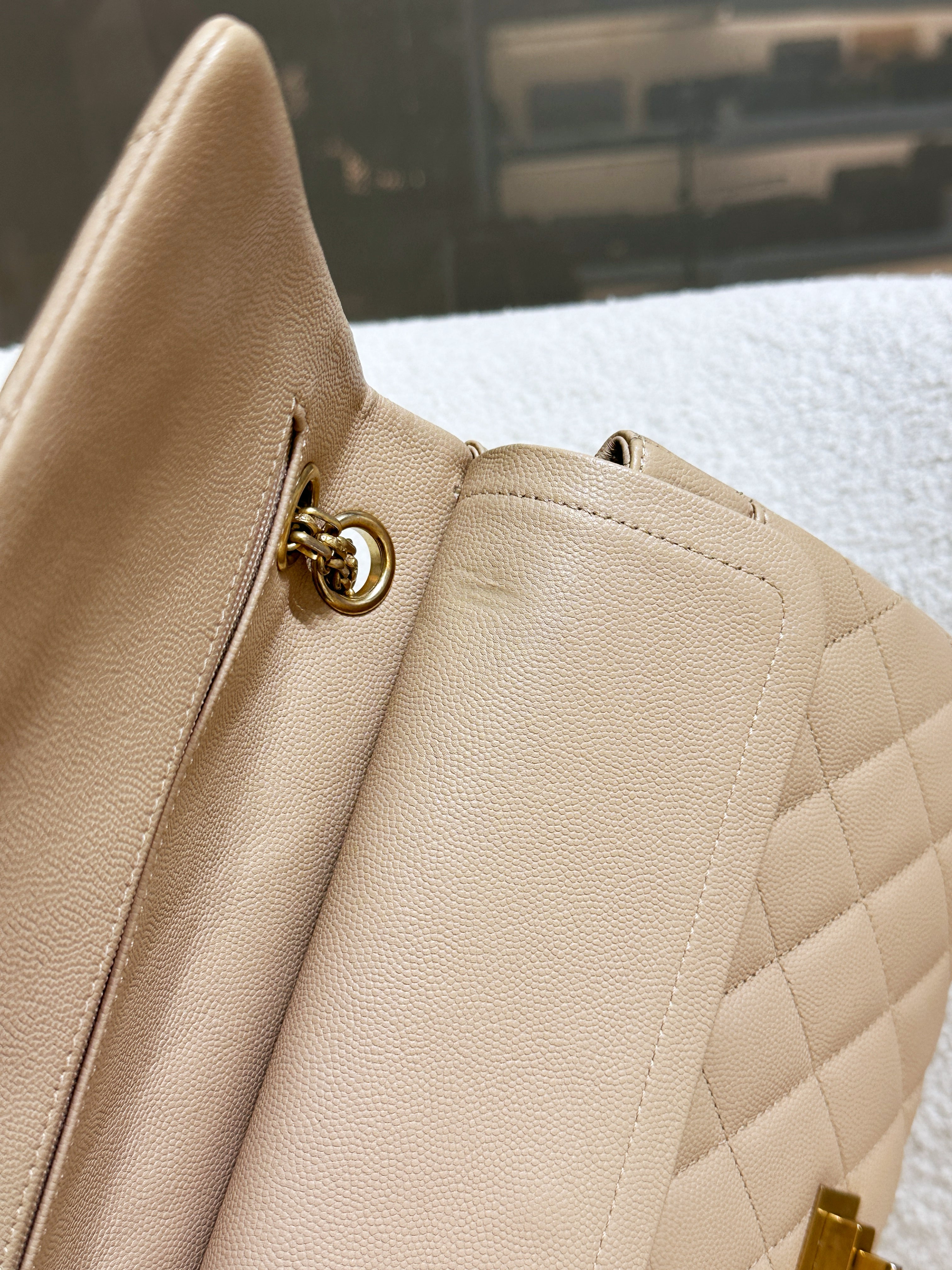 Chanel Classic Quilted Caviar 2.55 Reissue Flap Bag Beige 226 2353 holo card