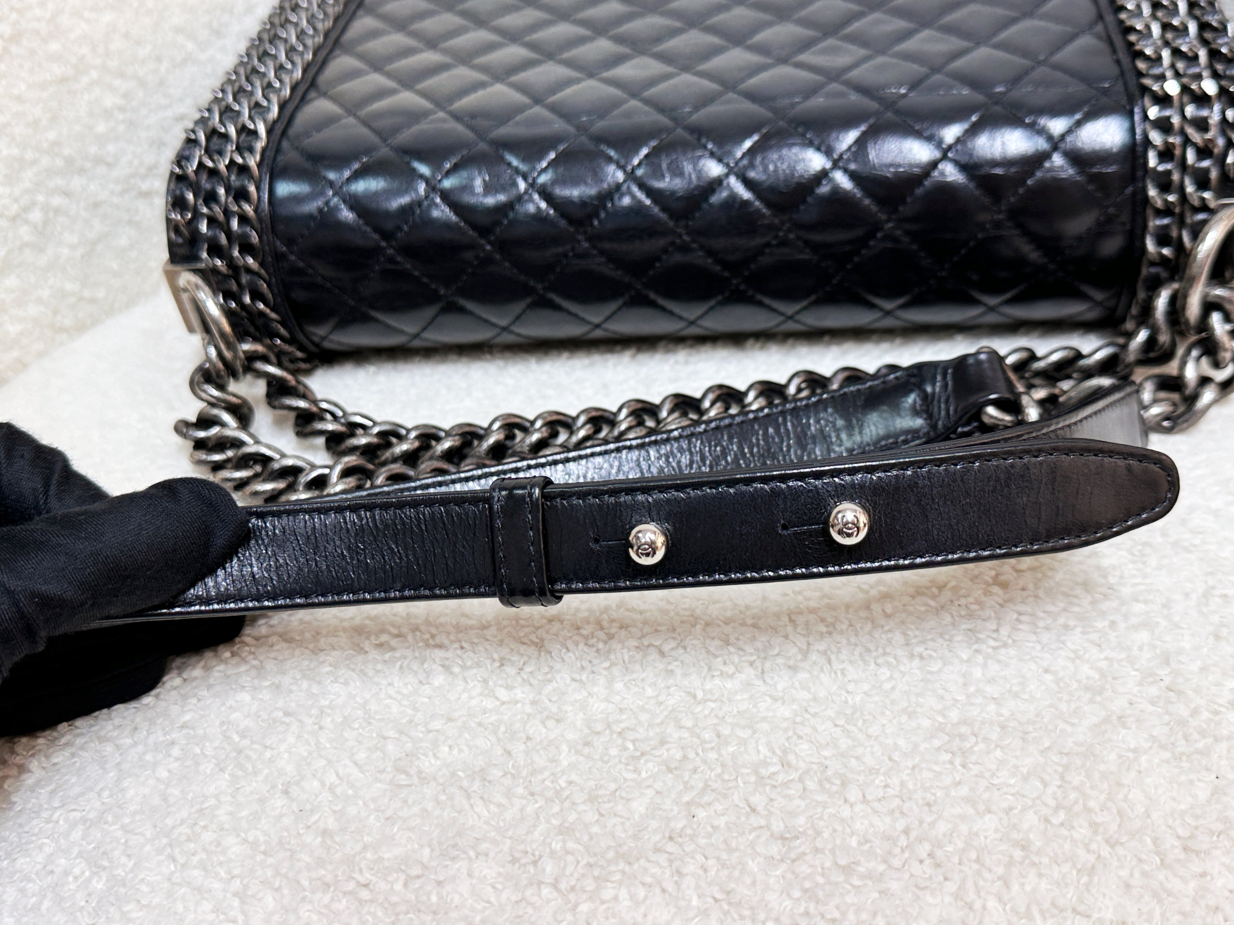 Chanel Boy Black Leather Chain Shoulder Bag 2099 holo card