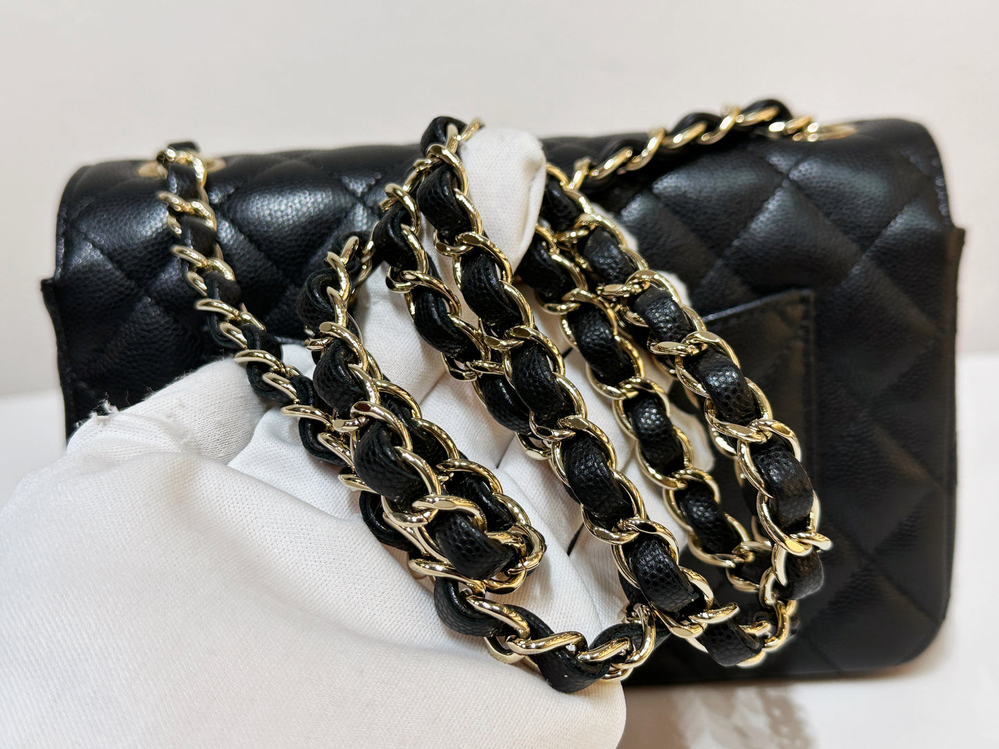 Chanel Caviar Classic Quilted Mini Rectangular Flap black GHW 2353 holo card
