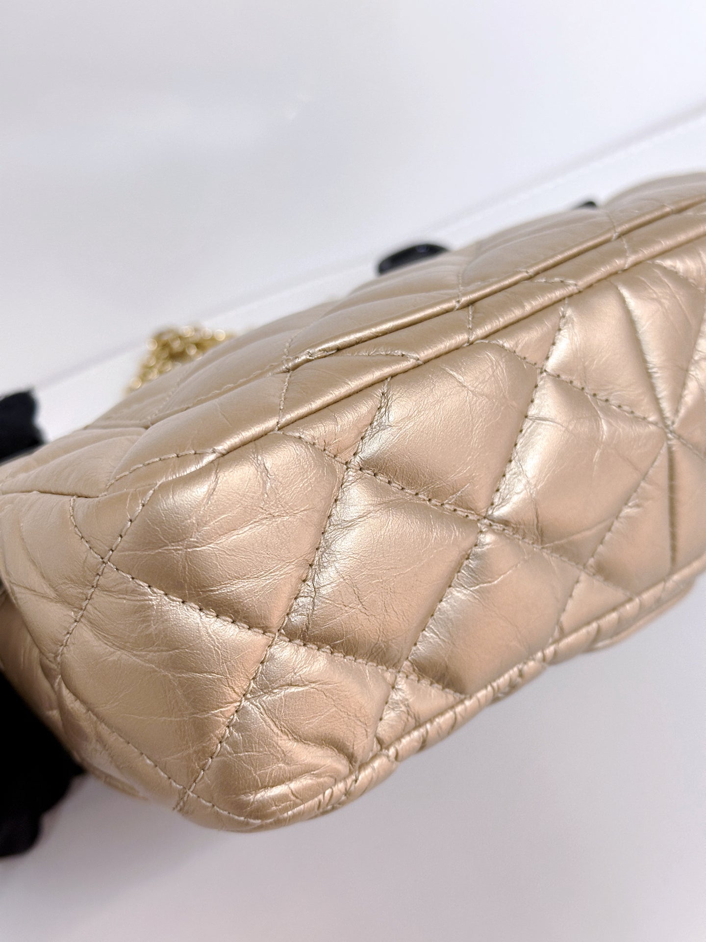 Chanel Aged Calfskin Quilted 2.55 Reissue Mini Hanger Flap Gold 2355 holo card