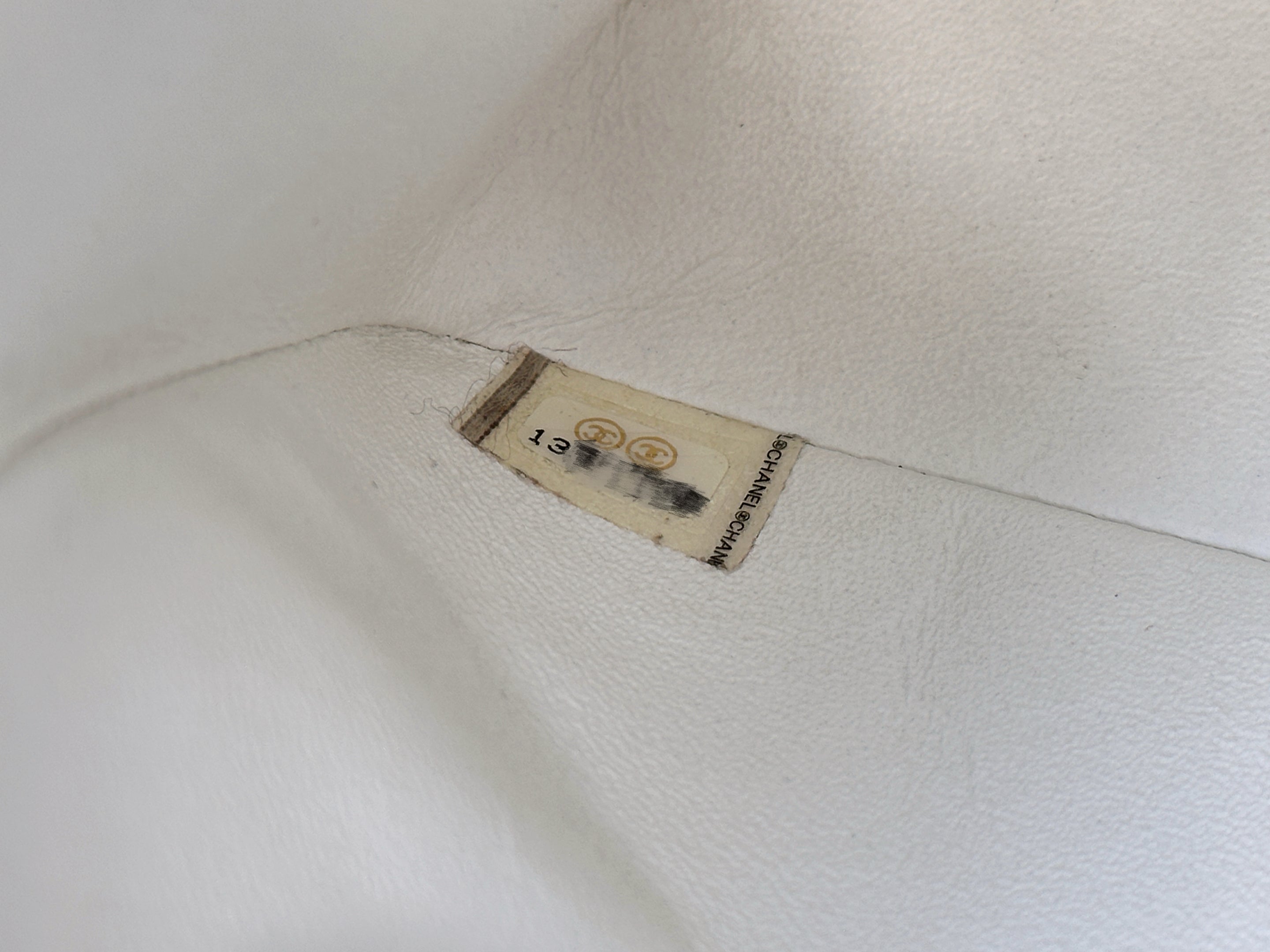 Chanel White Caviar Medium Classic Double Flap Bag 1350 holo